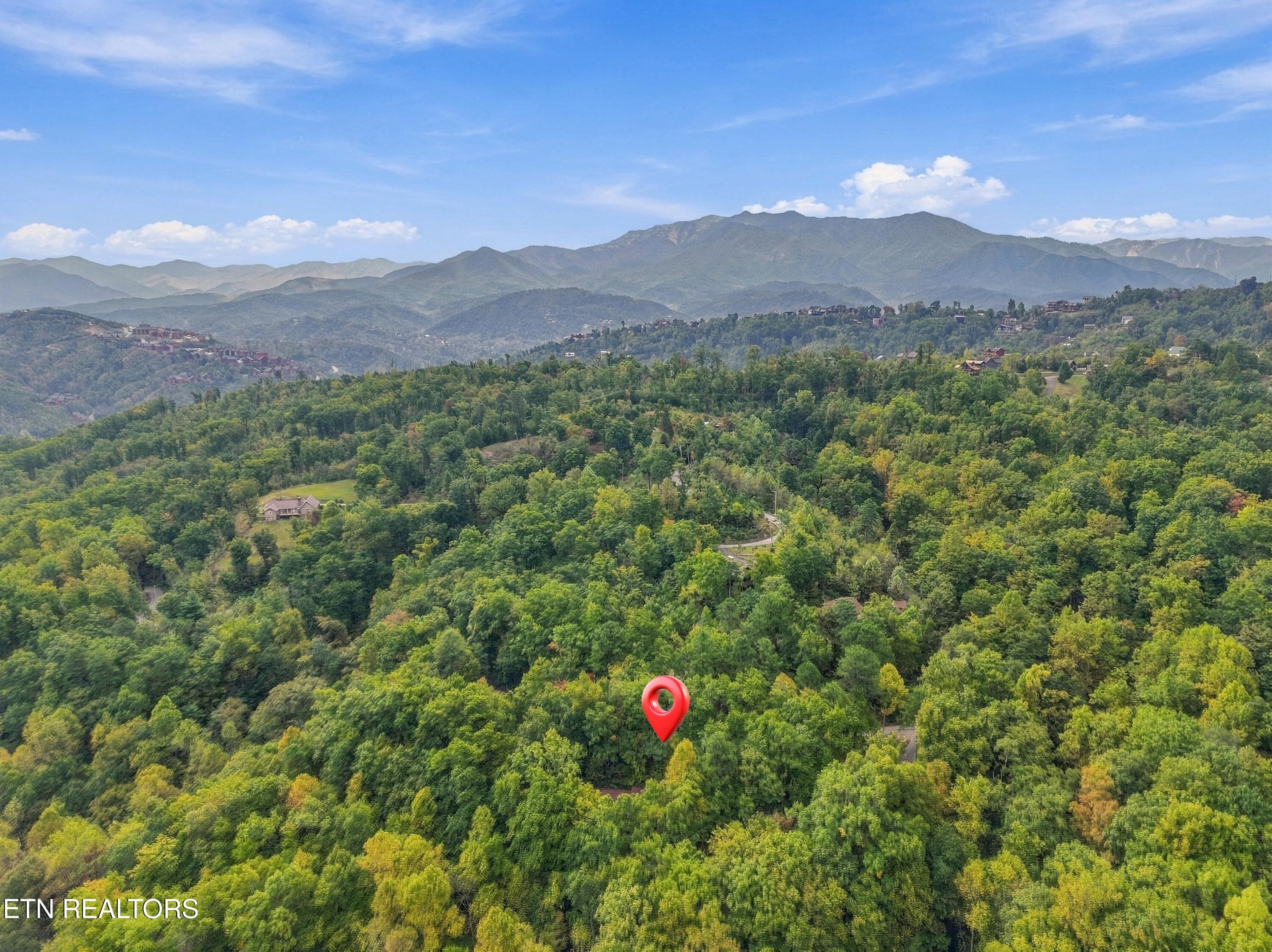 40-005_DJI_20261016163756_0771_D - 521 Jefferson Rd, Gatlinburg, TN 37738