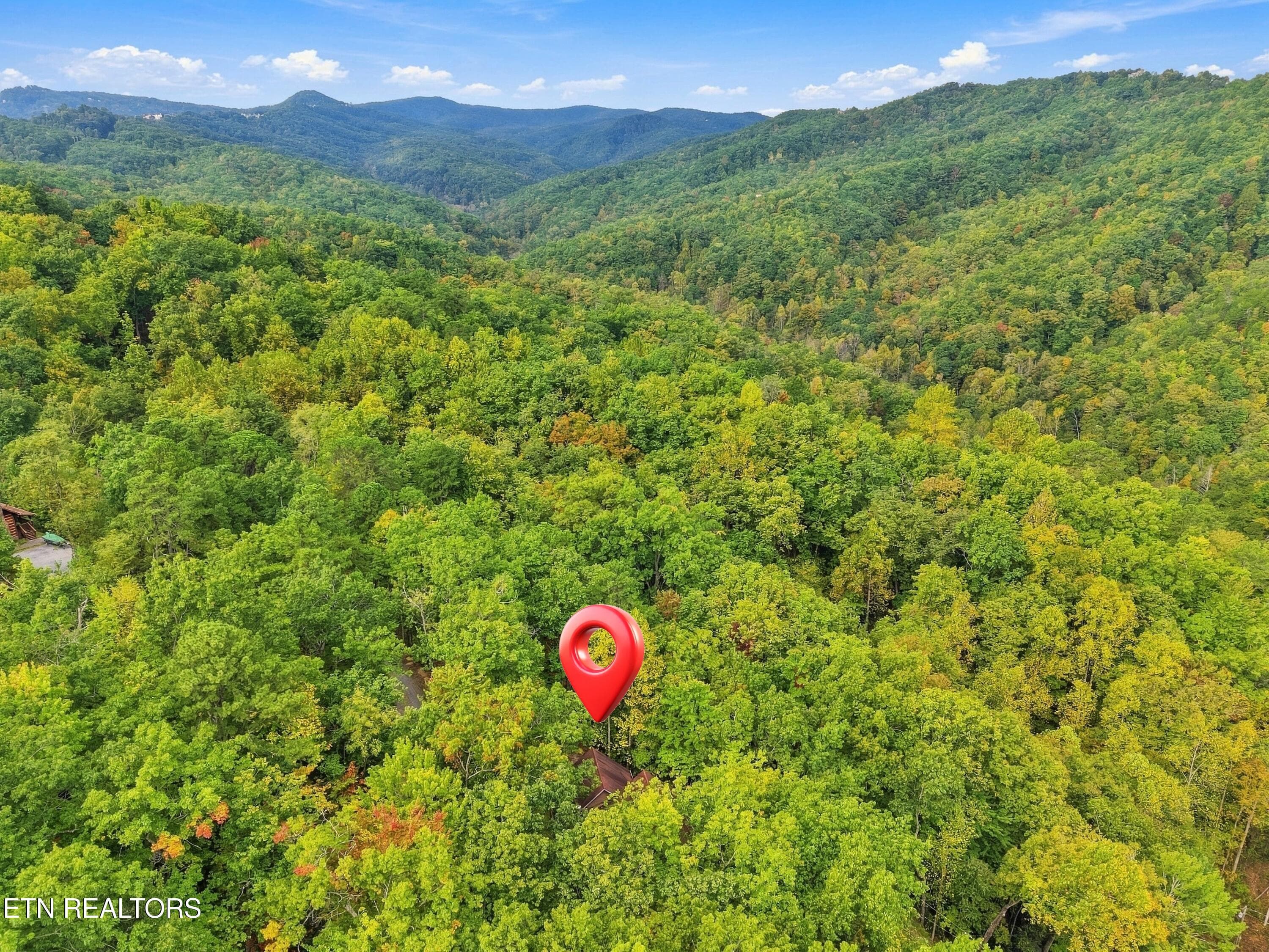 39-006_DJI_20261016163830_0774_D - 521 Jefferson Rd, Gatlinburg, TN 37738
