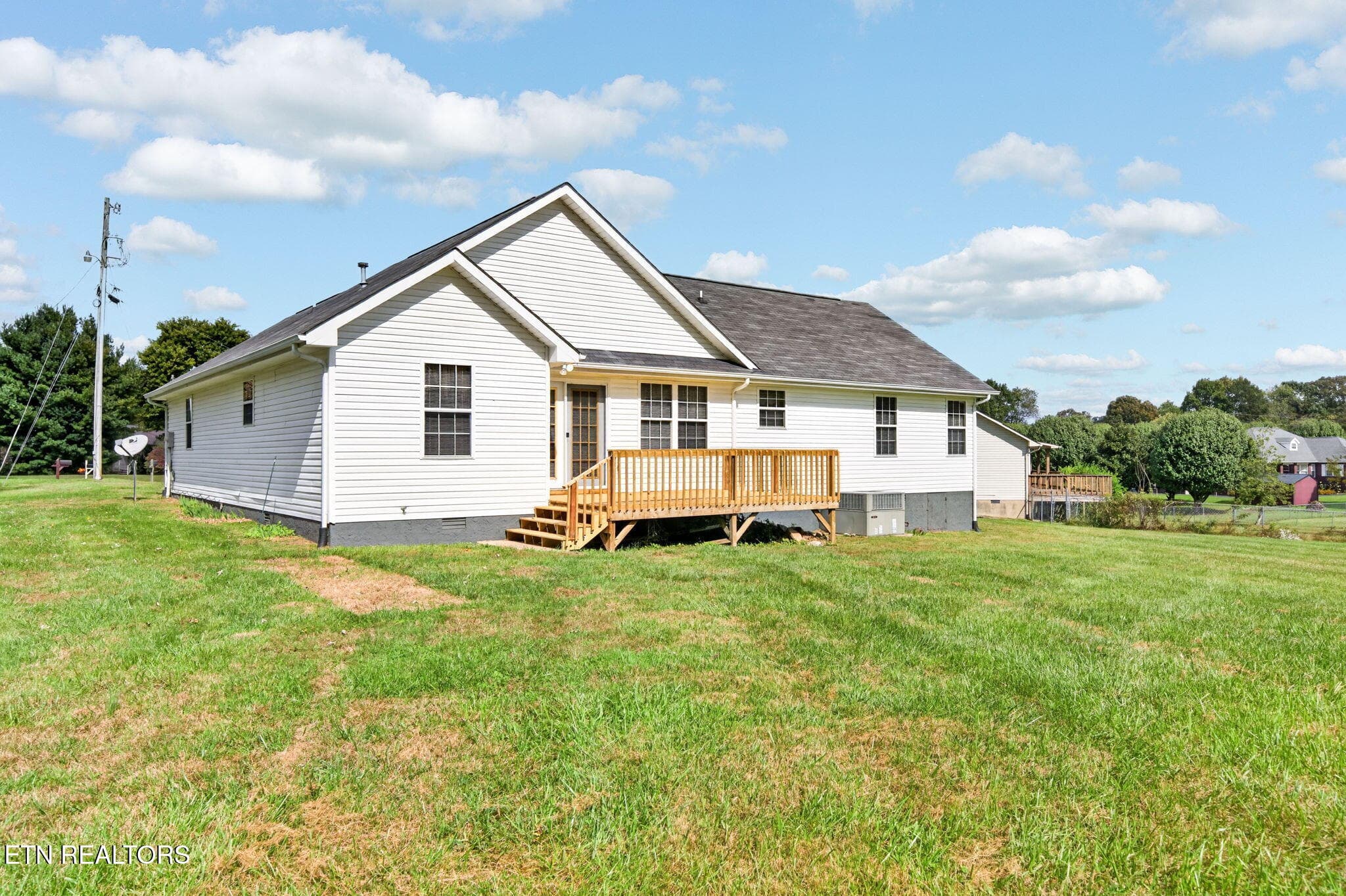 6-web-or-mls-57 Clover Ln_032_TNPC - 57 Clover Lane, Crossville, TN 38555, Crossville