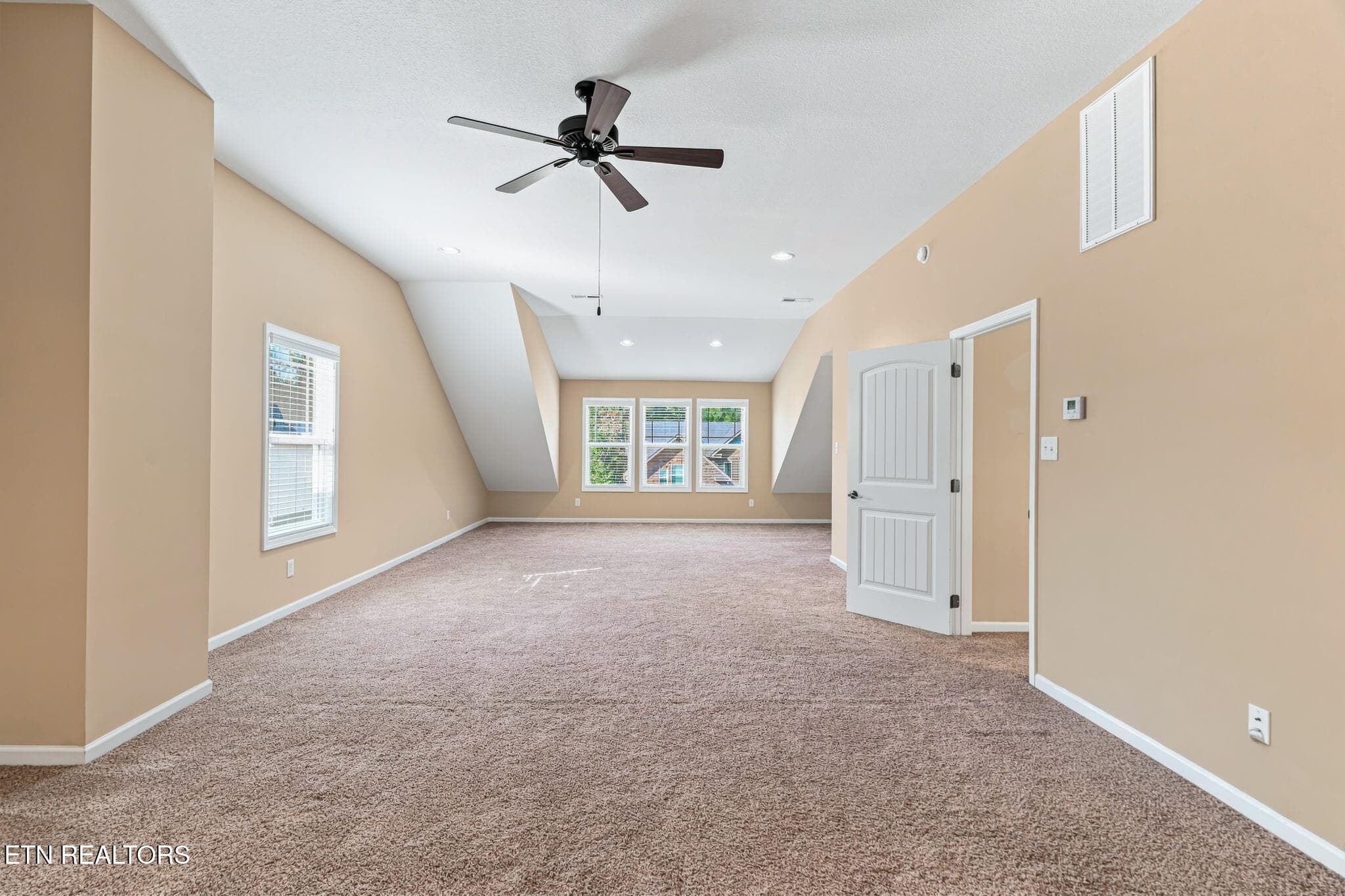 37-web-or-mls-3020 Spencer Ridge-23 - 3020 Spencer Ridge Lane, Knoxville, TN 37931