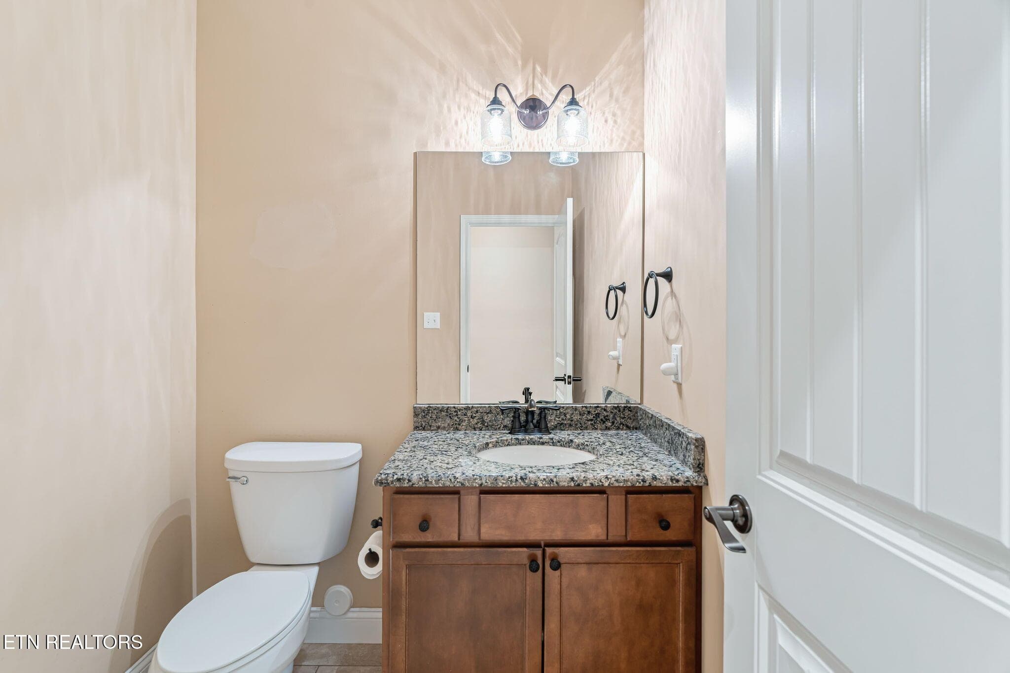 18-web-or-mls-3020 Spencer Ridge-8 - 3020 Spencer Ridge Lane, Knoxville, TN 37931