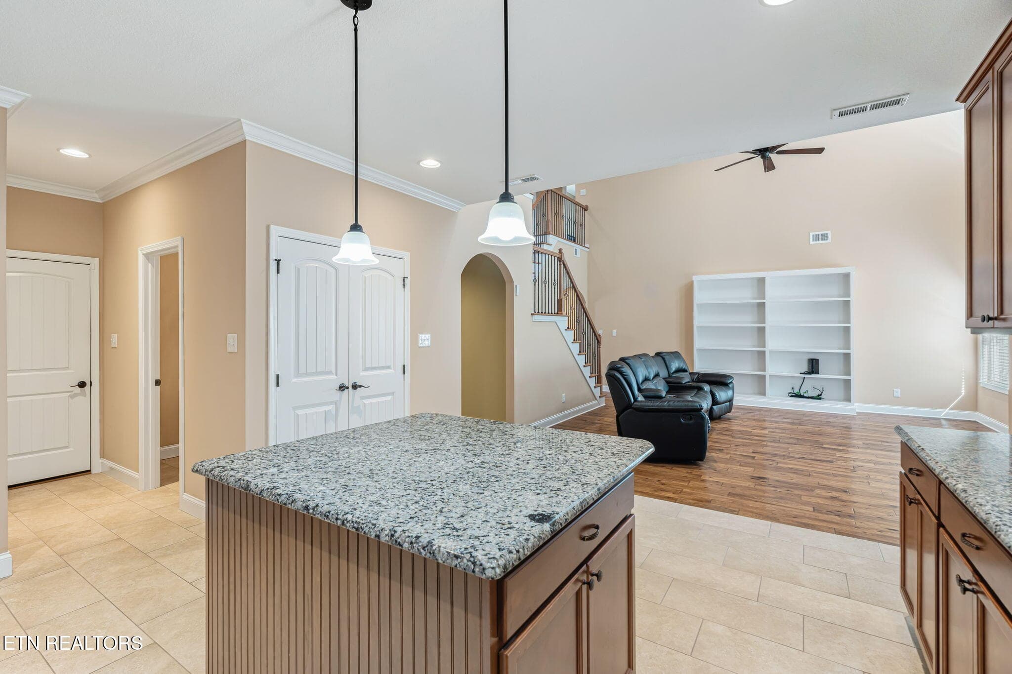 17-web-or-mls-3020 Spencer Ridge-7 - 3020 Spencer Ridge Lane, Knoxville, TN 37931