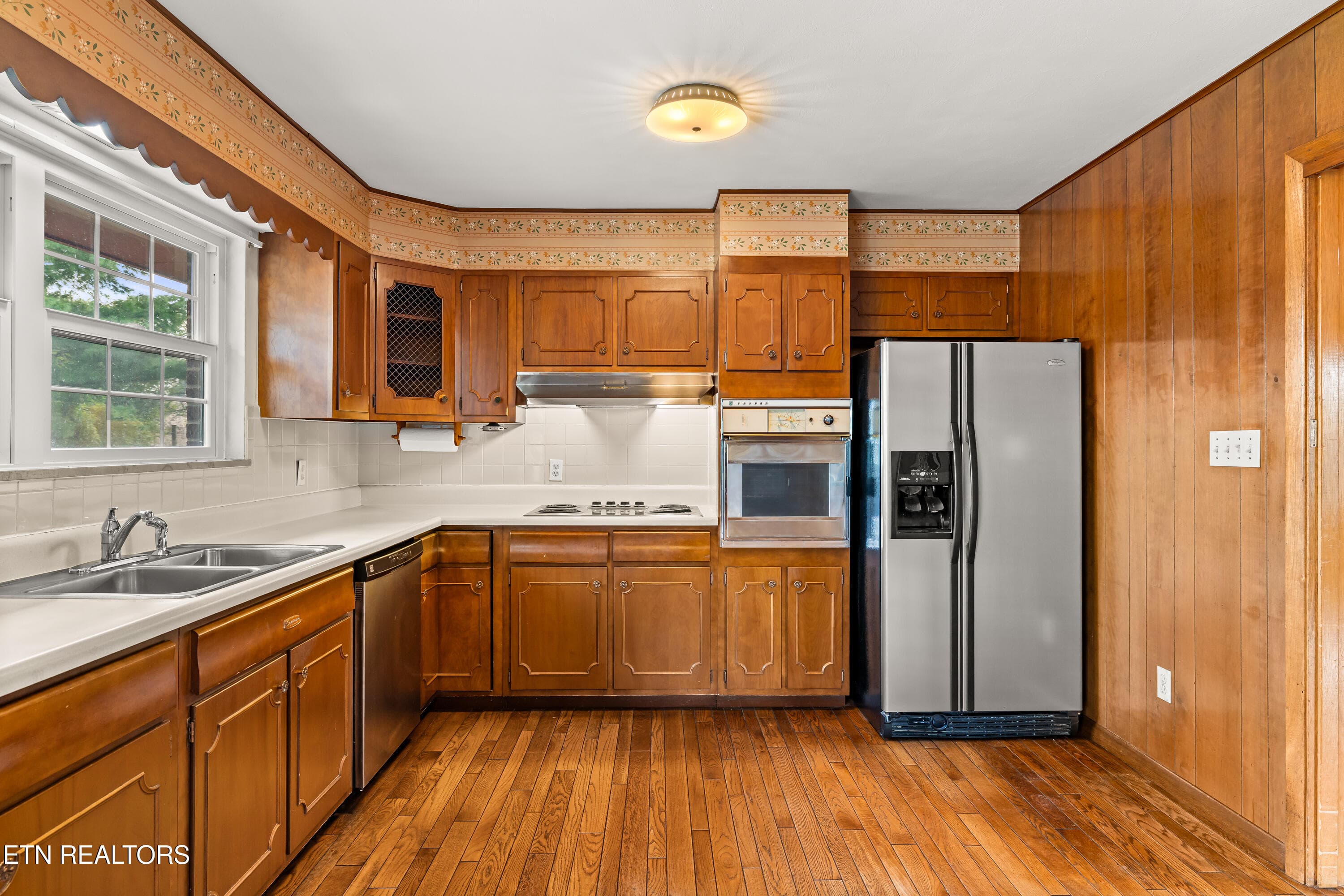 Kitchen - 5008 N Wildwood Rd, Maryville, TN 37804