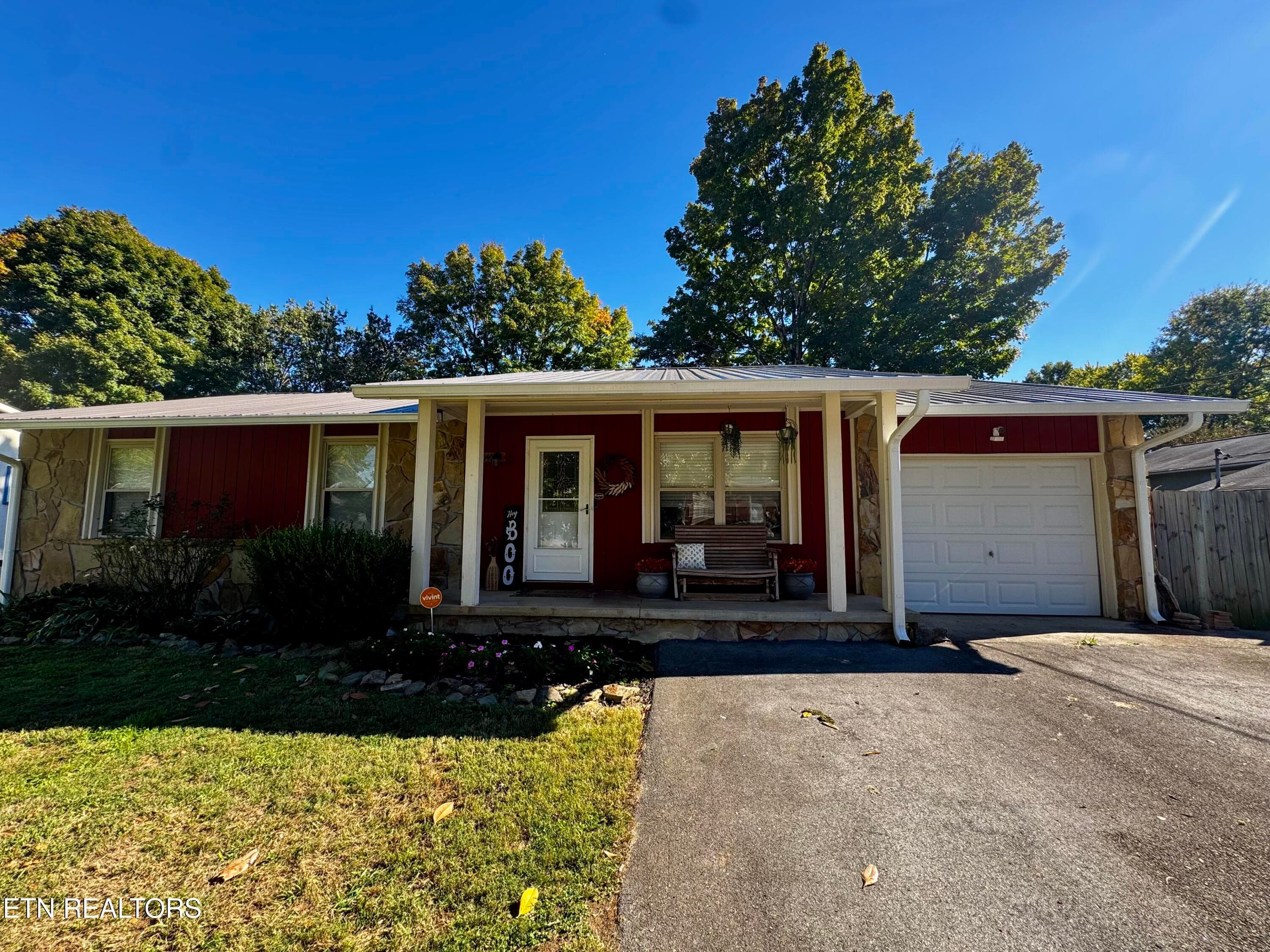 1040 Brantley Drive, Knoxville, TN 37923
