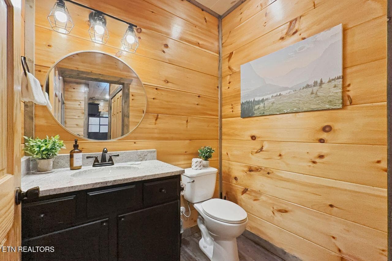 9W - 2053 Eagle Feather Drive, Sevierville, TN 37876
