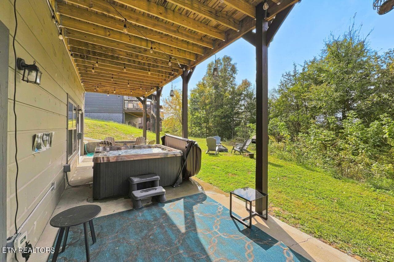 24 - 2053 Eagle Feather Drive, Sevierville, TN 37876