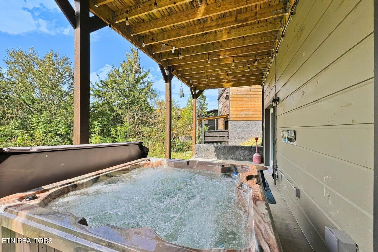 26 - 2053 Eagle Feather Drive, Sevierville, TN 37876
