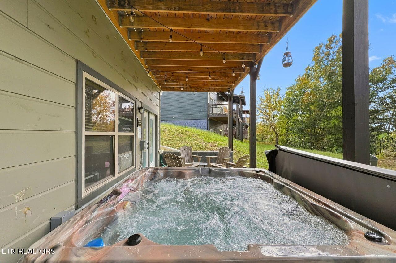 27 - 2053 Eagle Feather Drive, Sevierville, TN 37876