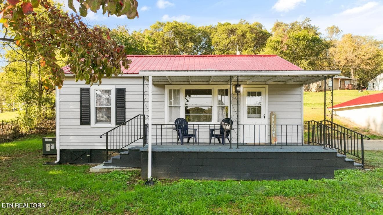 1709 N Liberty Hill Rd, Morristown, TN 37814
