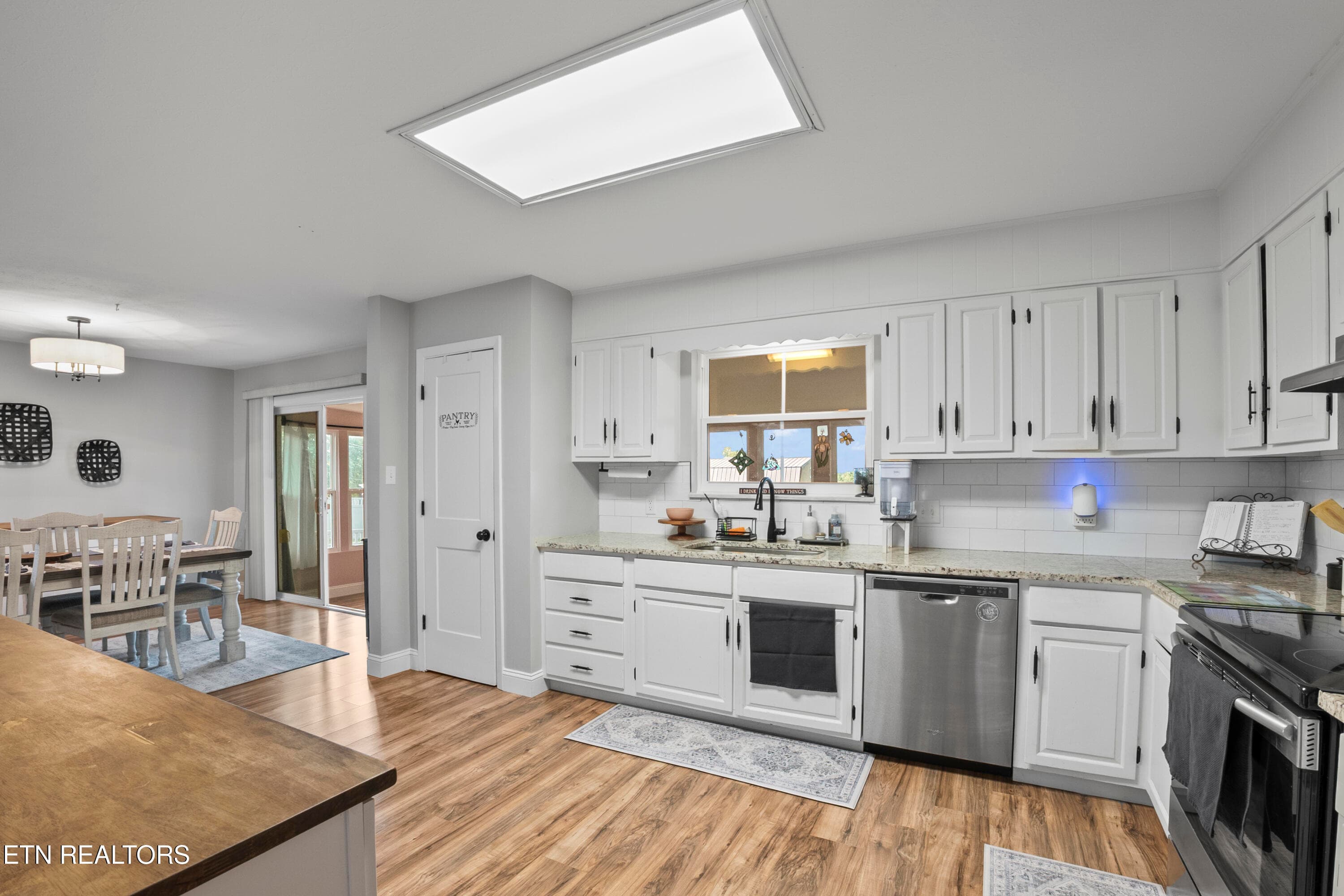 Kitchen - 7533 Oaken Drive, Knoxville, TN 37938