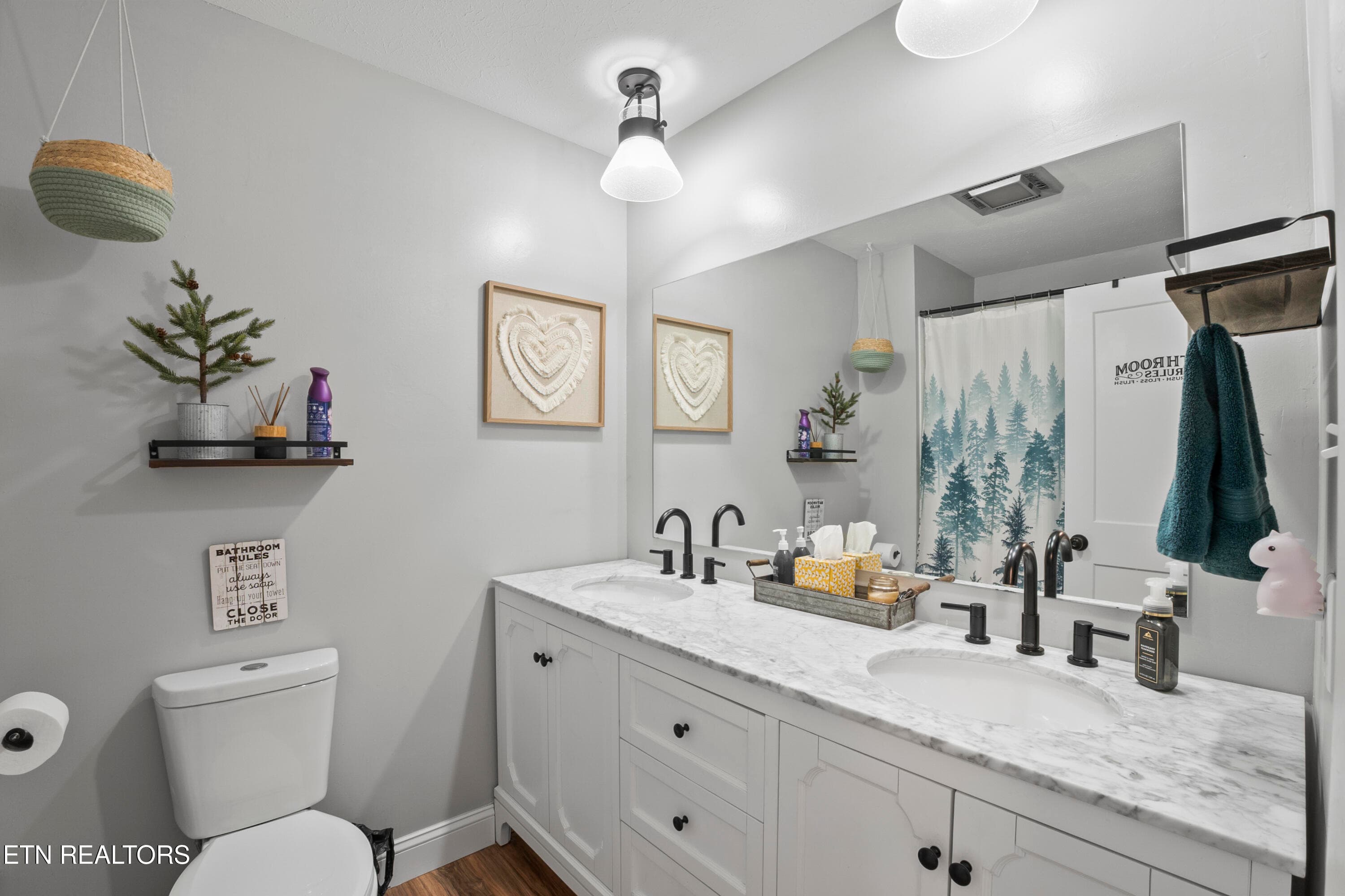 Bathroom 2 - 7533 Oaken Drive, Knoxville, TN 37938