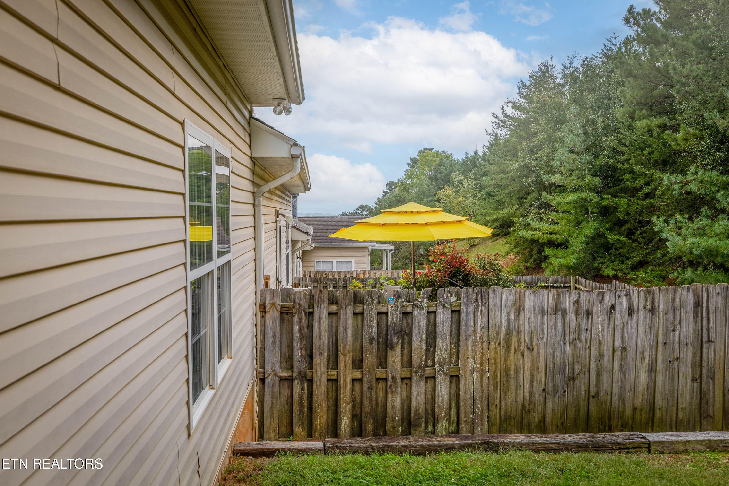 Backyard - 7032 Pemmbrooke Shire Lane, Knoxville, TN 37909