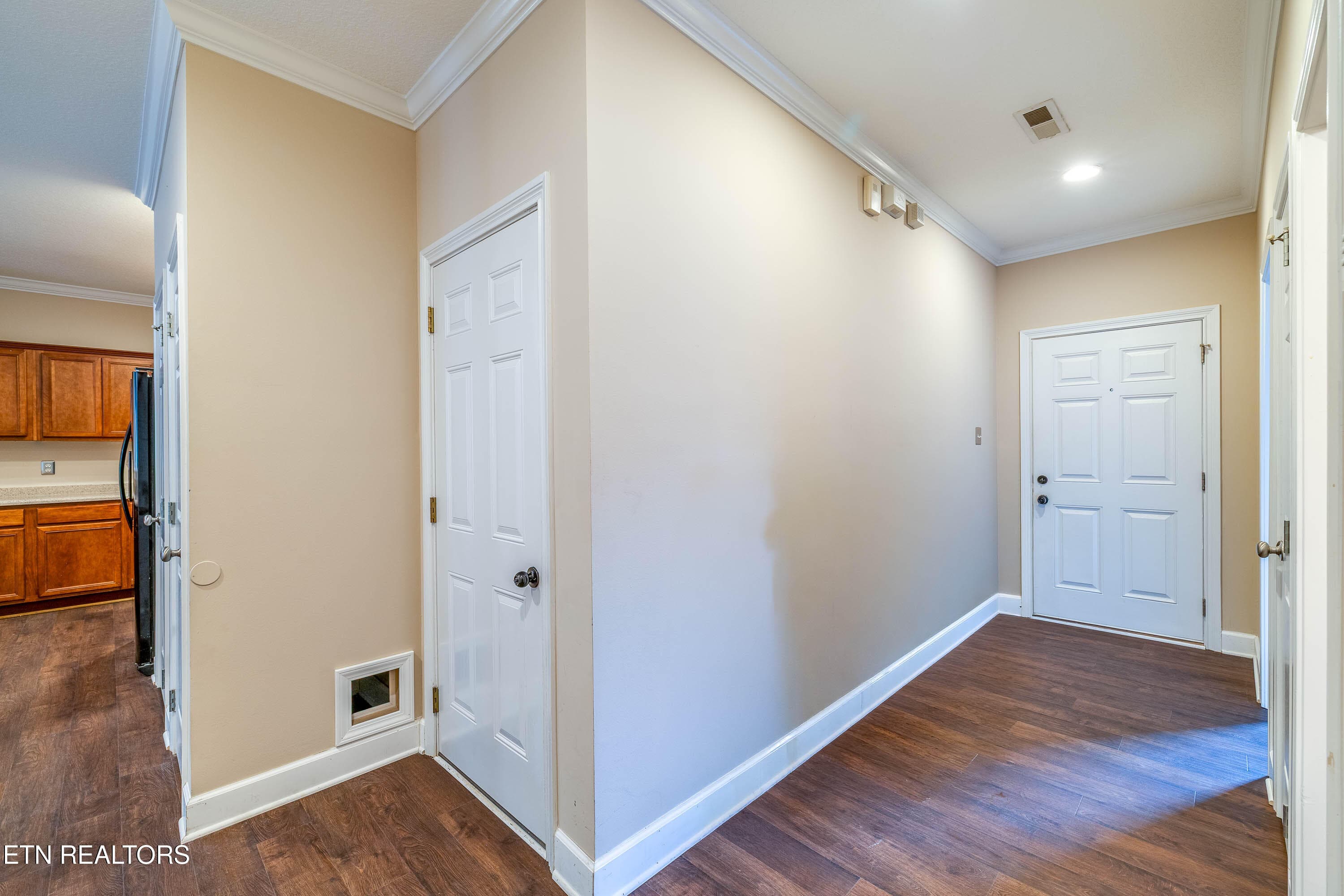 Entry - 7032 Pemmbrooke Shire Lane, Knoxville, TN 37909
