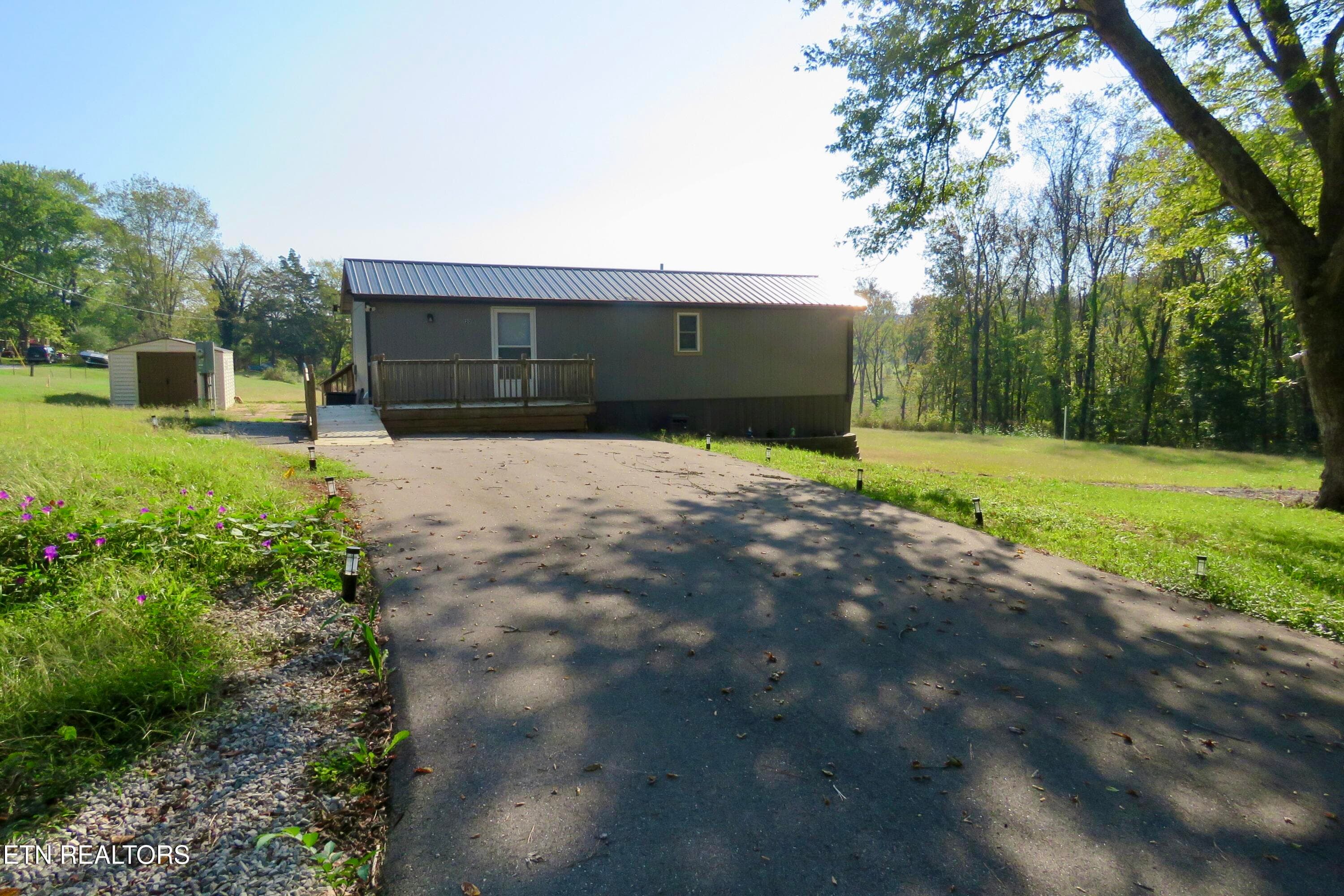 120 Brogden Rd, Sparta, TN 38583