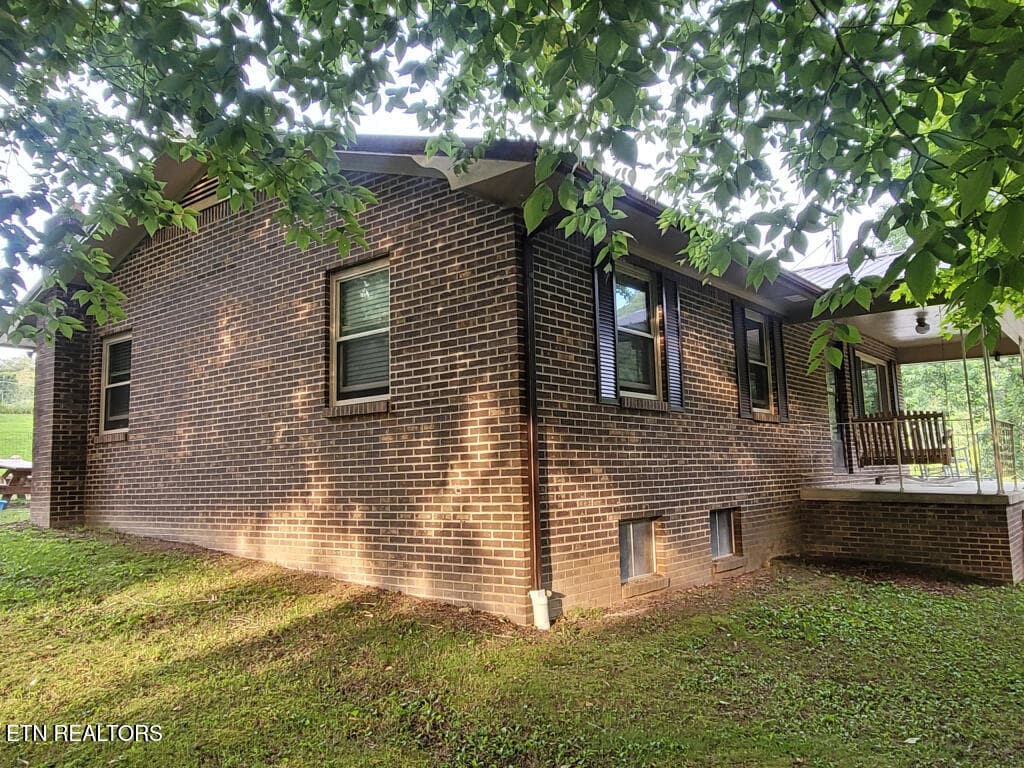 3381-Upper-Caney-Valley-Road-02 - 3381 Upper Caney Valley Rd, Tazewell, TN 37879