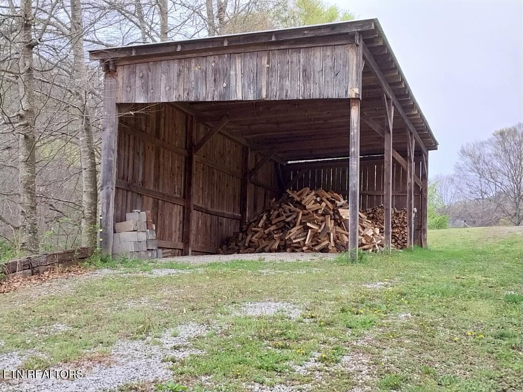 3381-Upper-Caney-Valley-Road-16 - 3381 Upper Caney Valley Rd, Tazewell, TN 37879