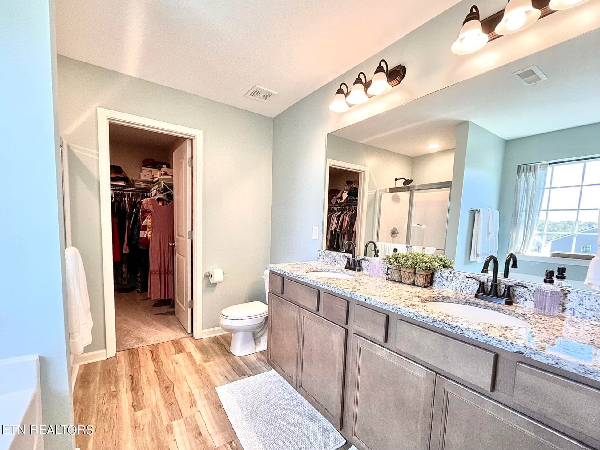 Primary Bath - 3632 Crimson Circle, Maryville, TN 37801