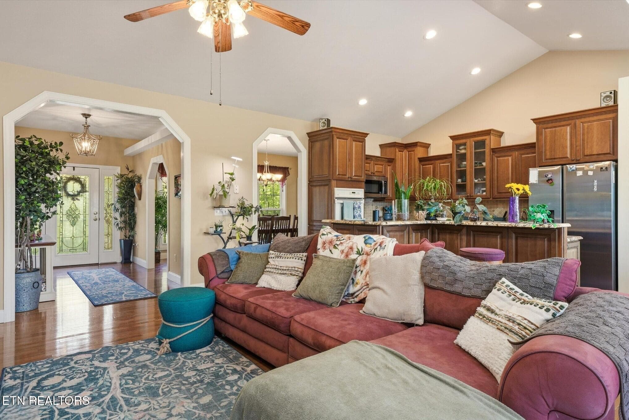 161912173-hr - 849 Pinnacle Drive, Dandridge, TN 37725