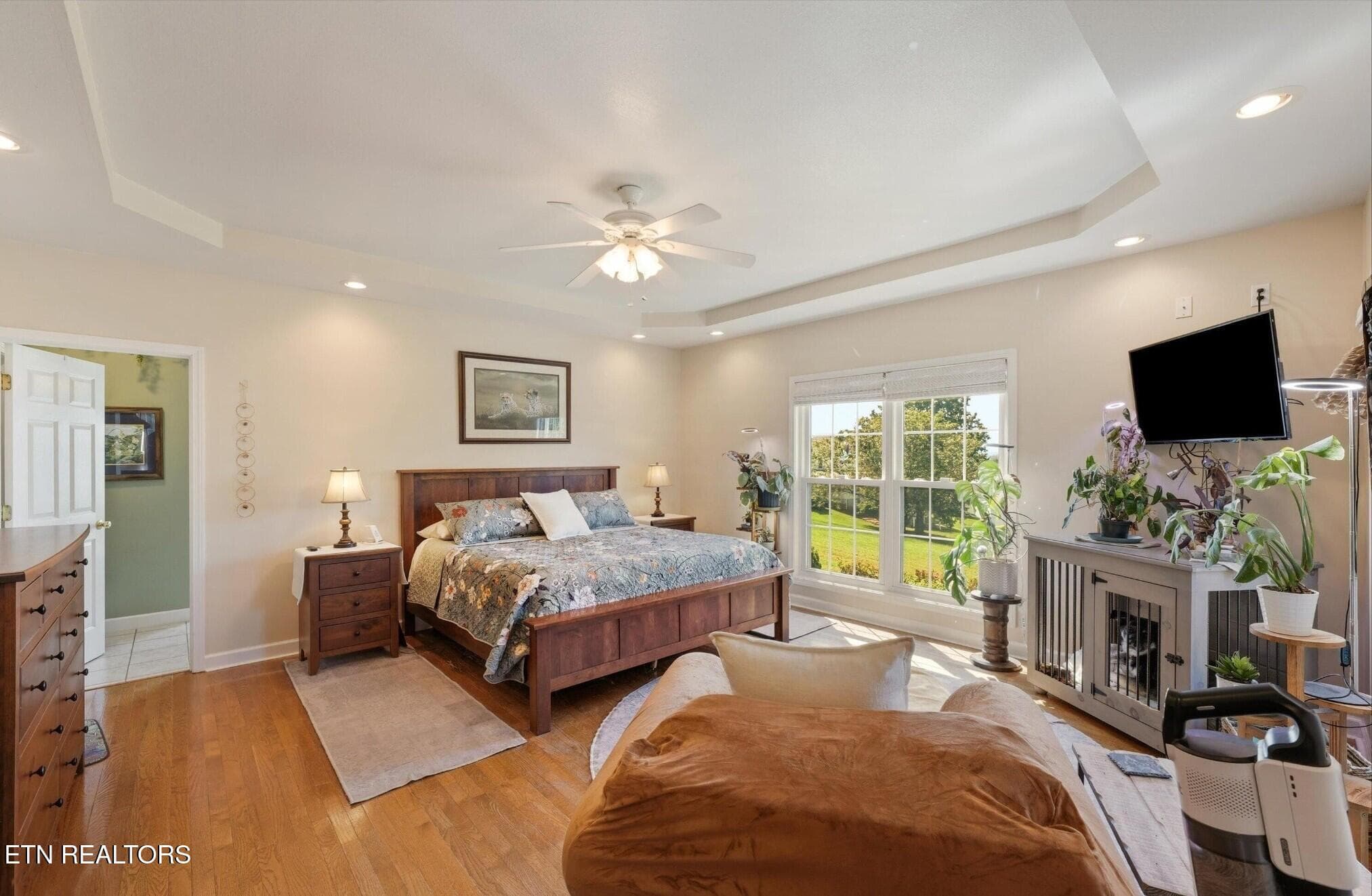 161912309-hr - 849 Pinnacle Drive, Dandridge, TN 37725