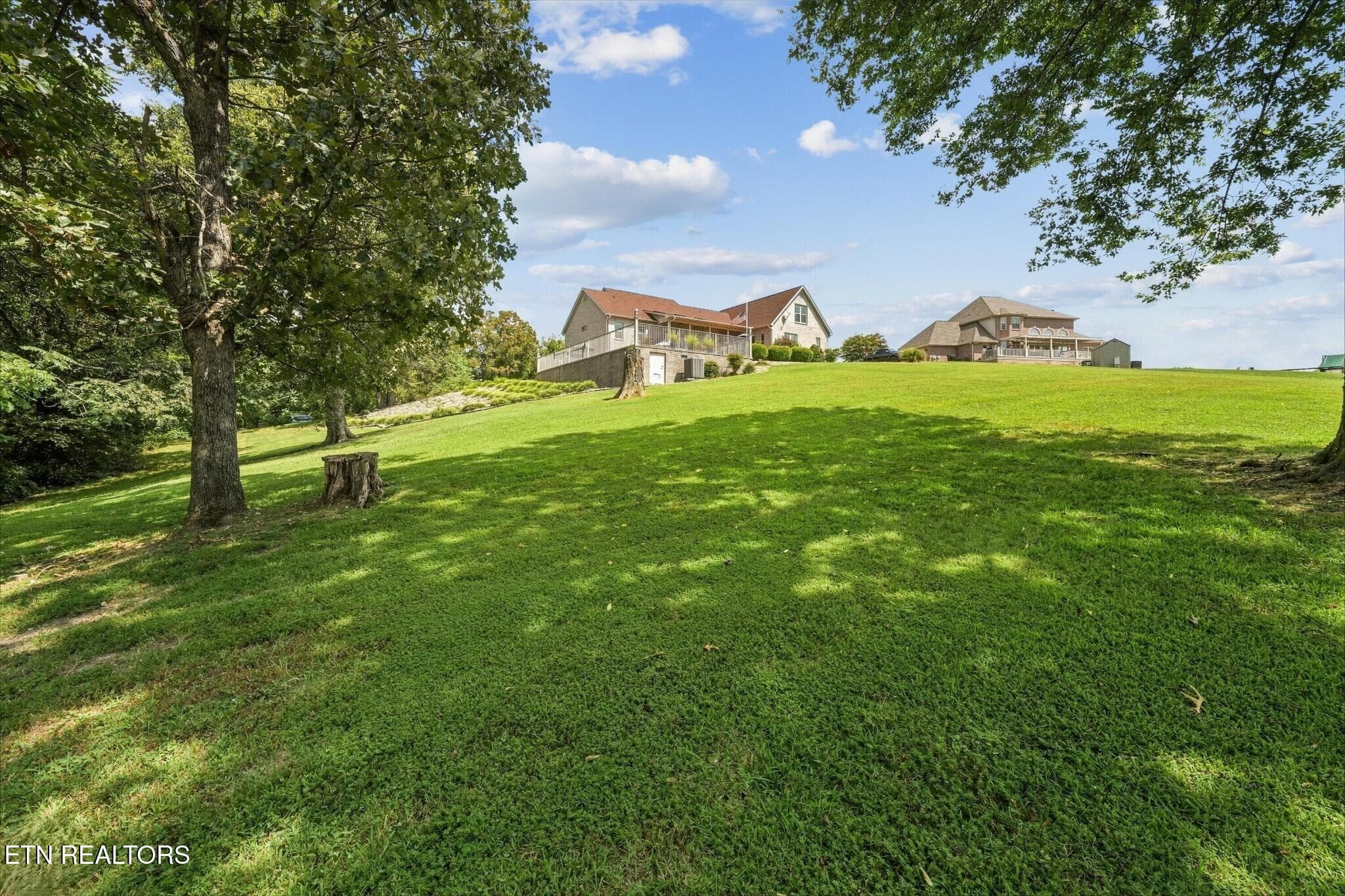 161912498-hr - 849 Pinnacle Drive, Dandridge, TN 37725