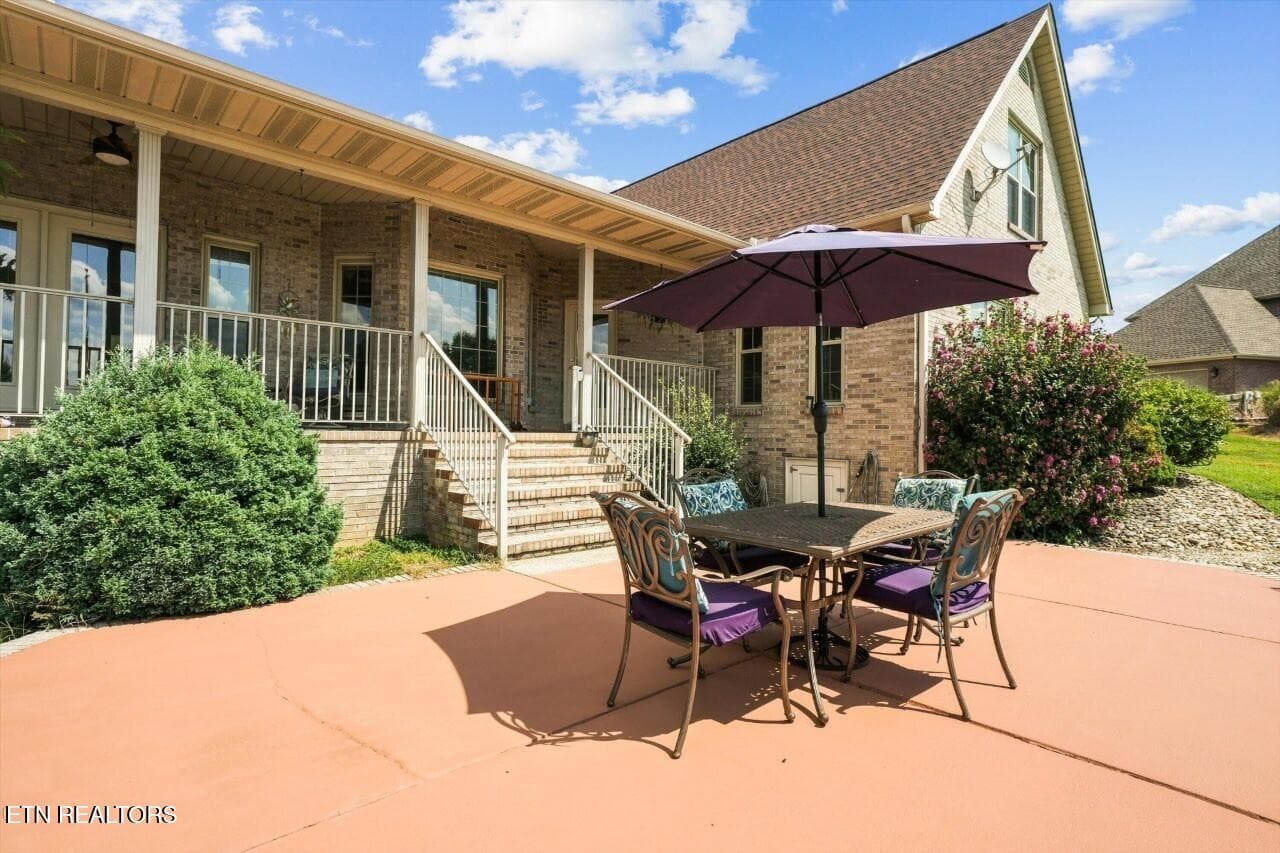 161912484-hr - 849 Pinnacle Drive, Dandridge, TN 37725