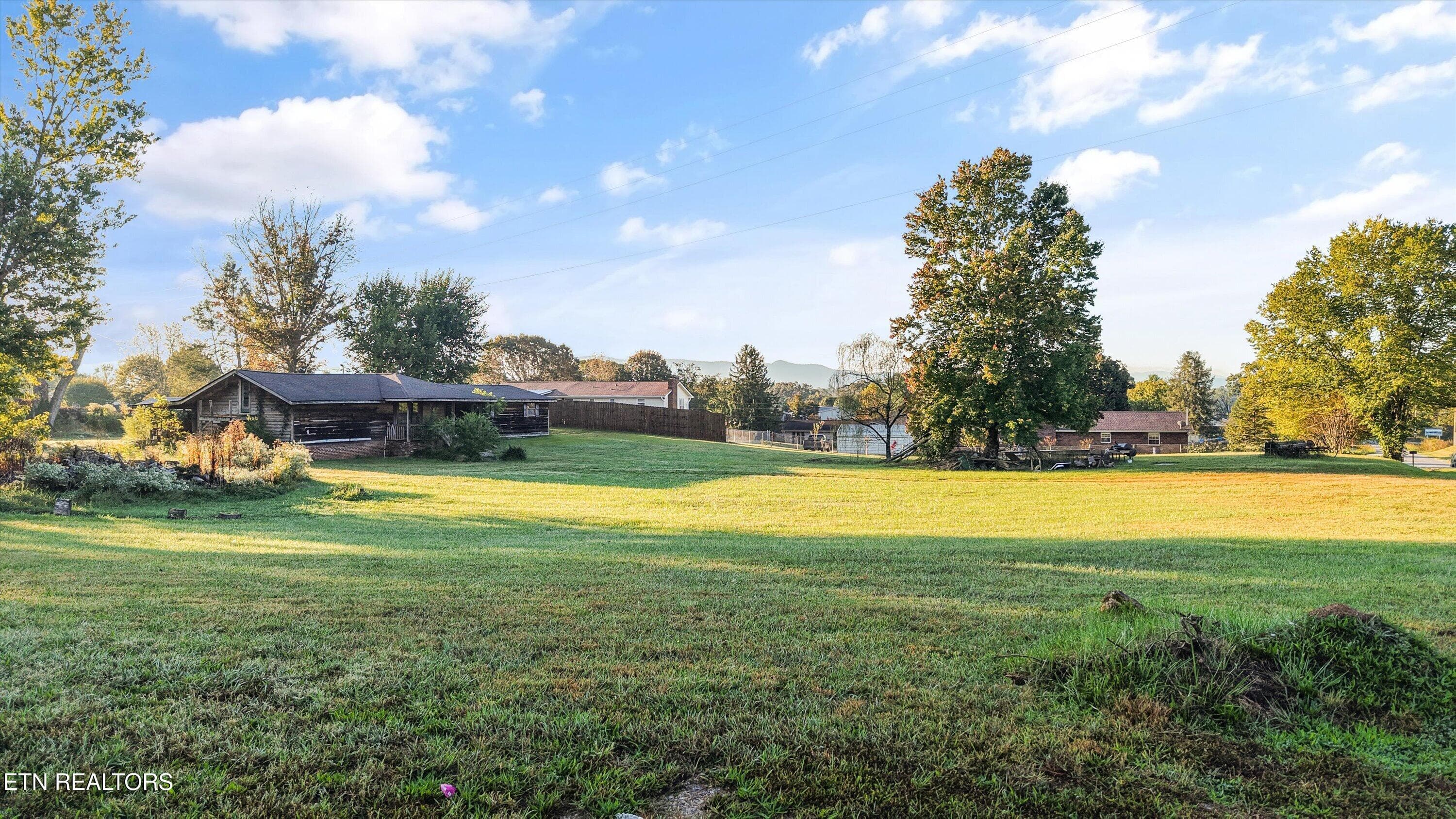 10-1061 Burnett Station Rd009 - 1061 Burnett Station Rd, Seymour, TN 37865