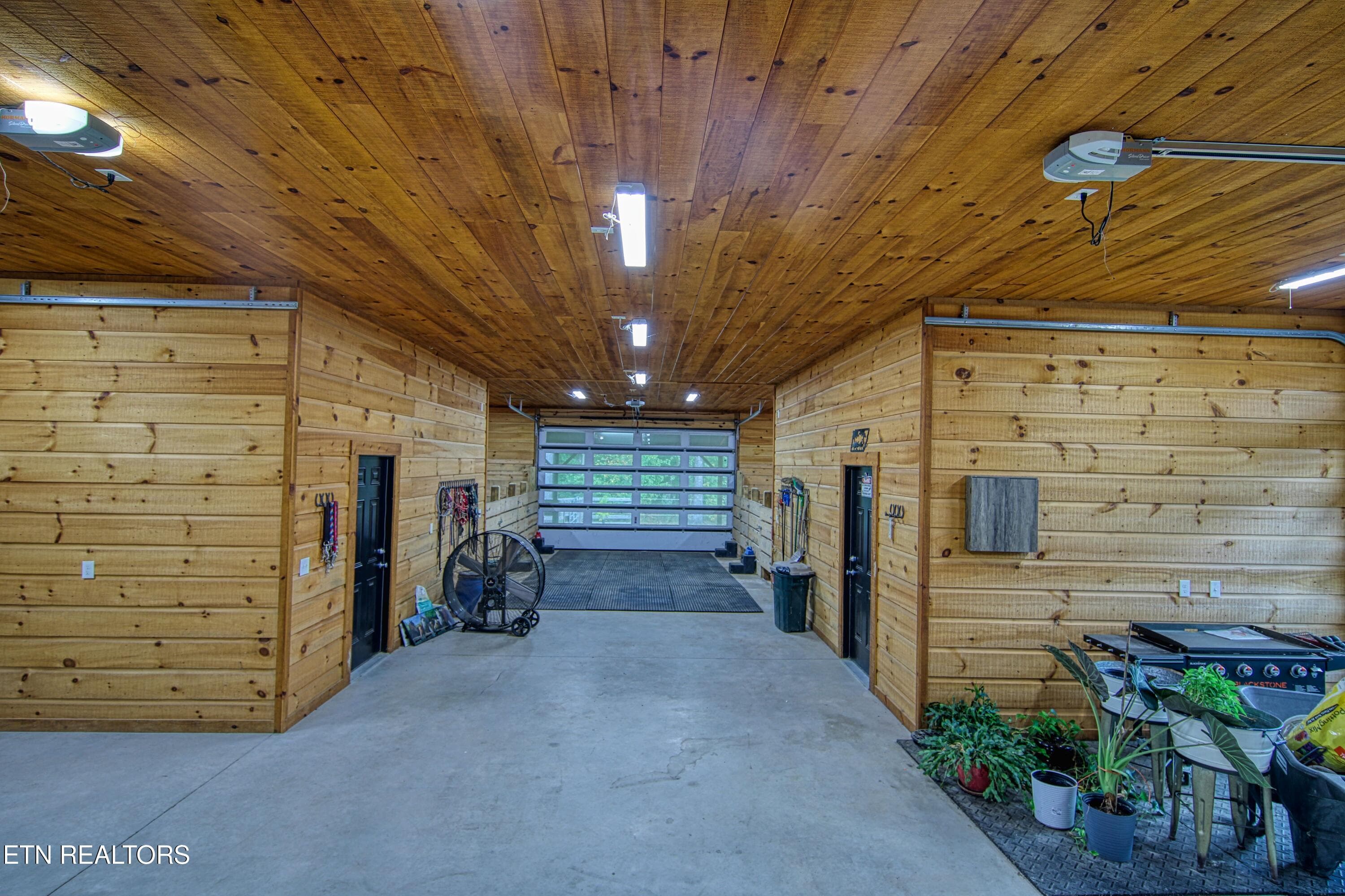 25 - 32 Mill Creek Point, Allardt, TN 38504