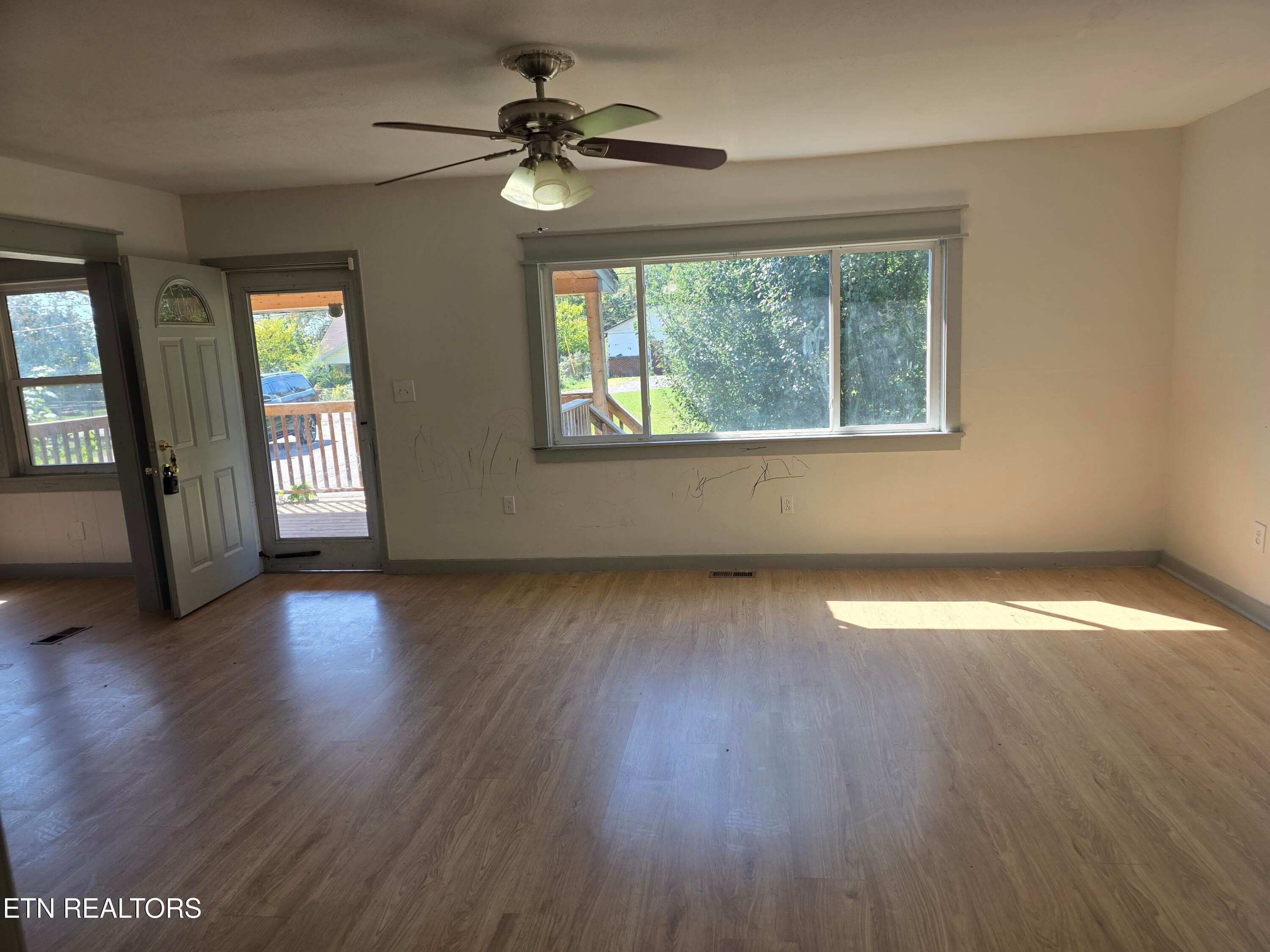 Livingroom-1 - 3906 Luwana Lane, Knoxville, TN 37917