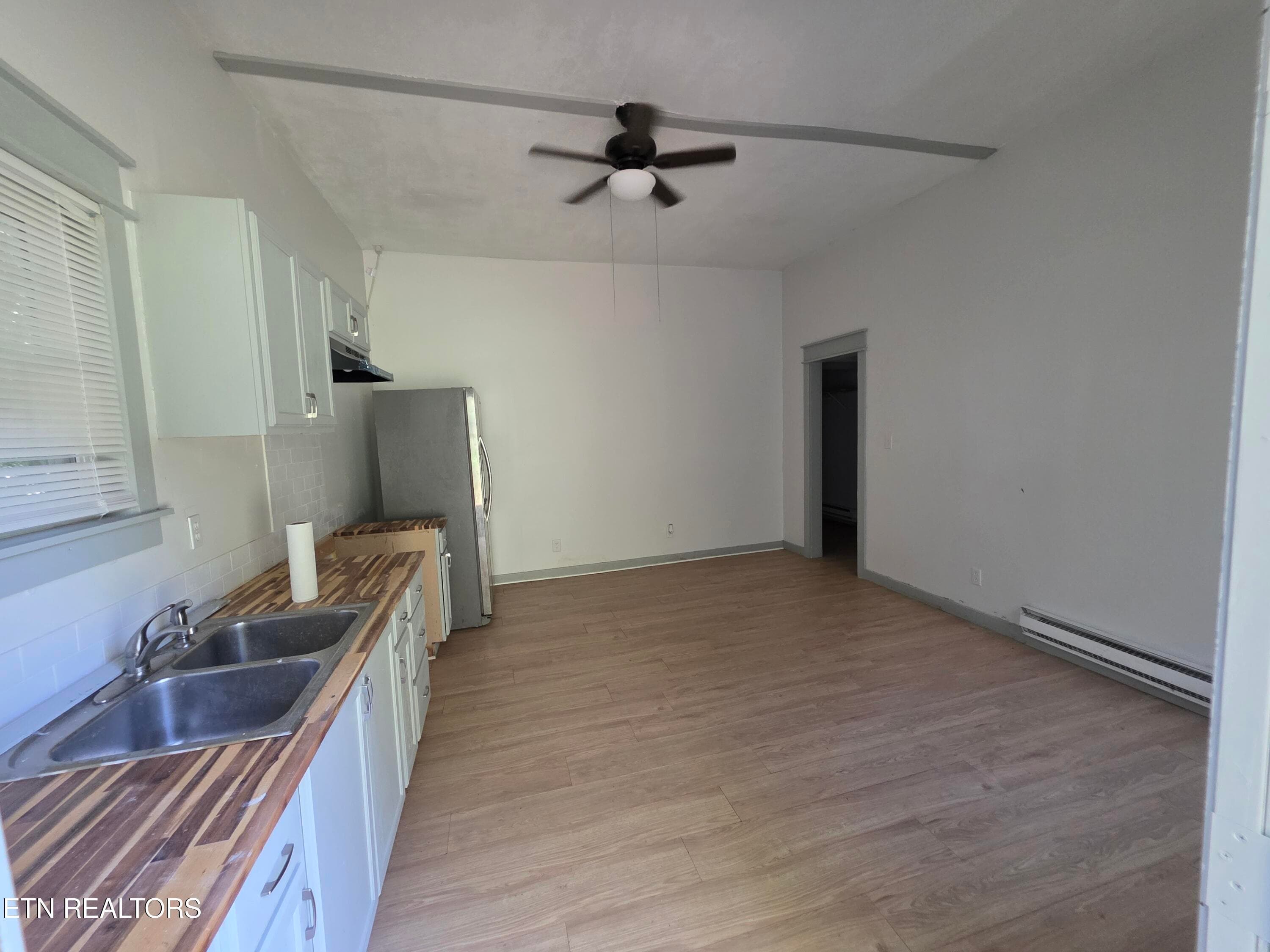 Apartment - garage -Kitchen - 3906 Luwana Lane, Knoxville, TN 37917