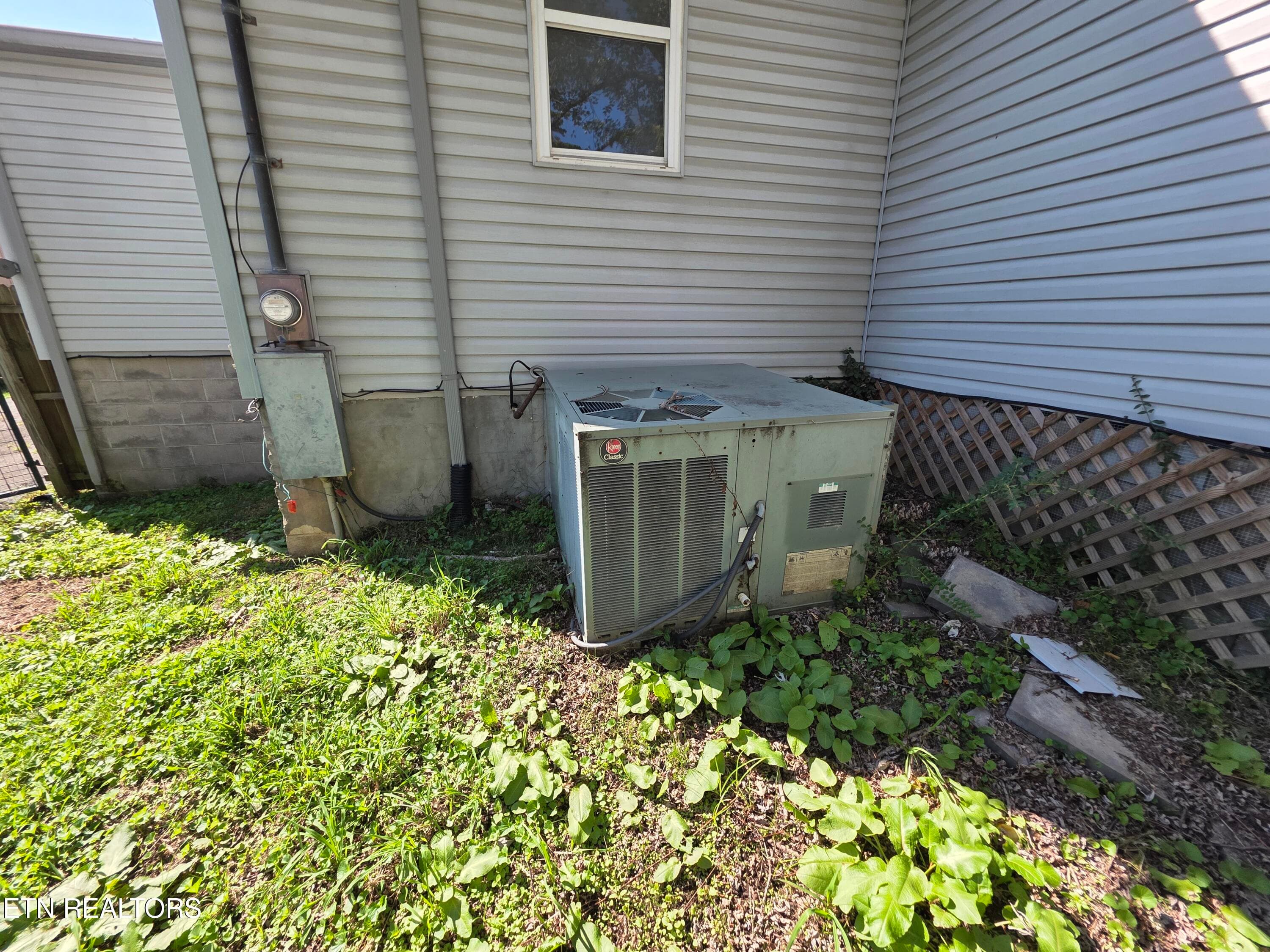 HVAC - 3906 Luwana Lane, Knoxville, TN 37917