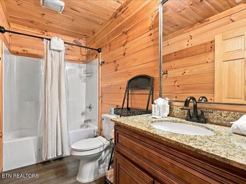 19-023_1I2A2818 - 527 Golf Rd, Pigeon Forge, TN 37863
