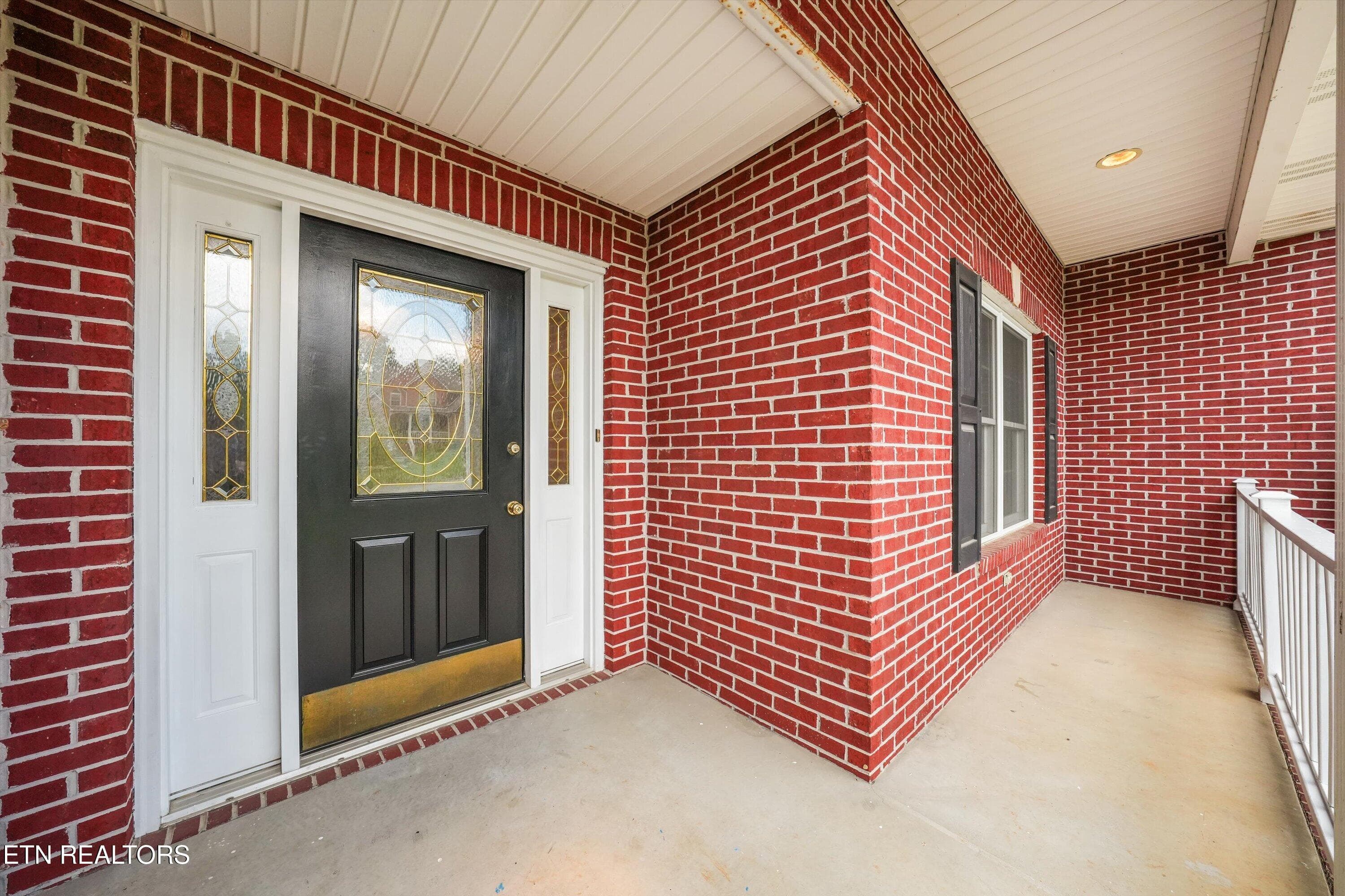 08-2560 Hirst Cir 46 - 2560 Hirst Circle, Lenoir City, TN 37772
