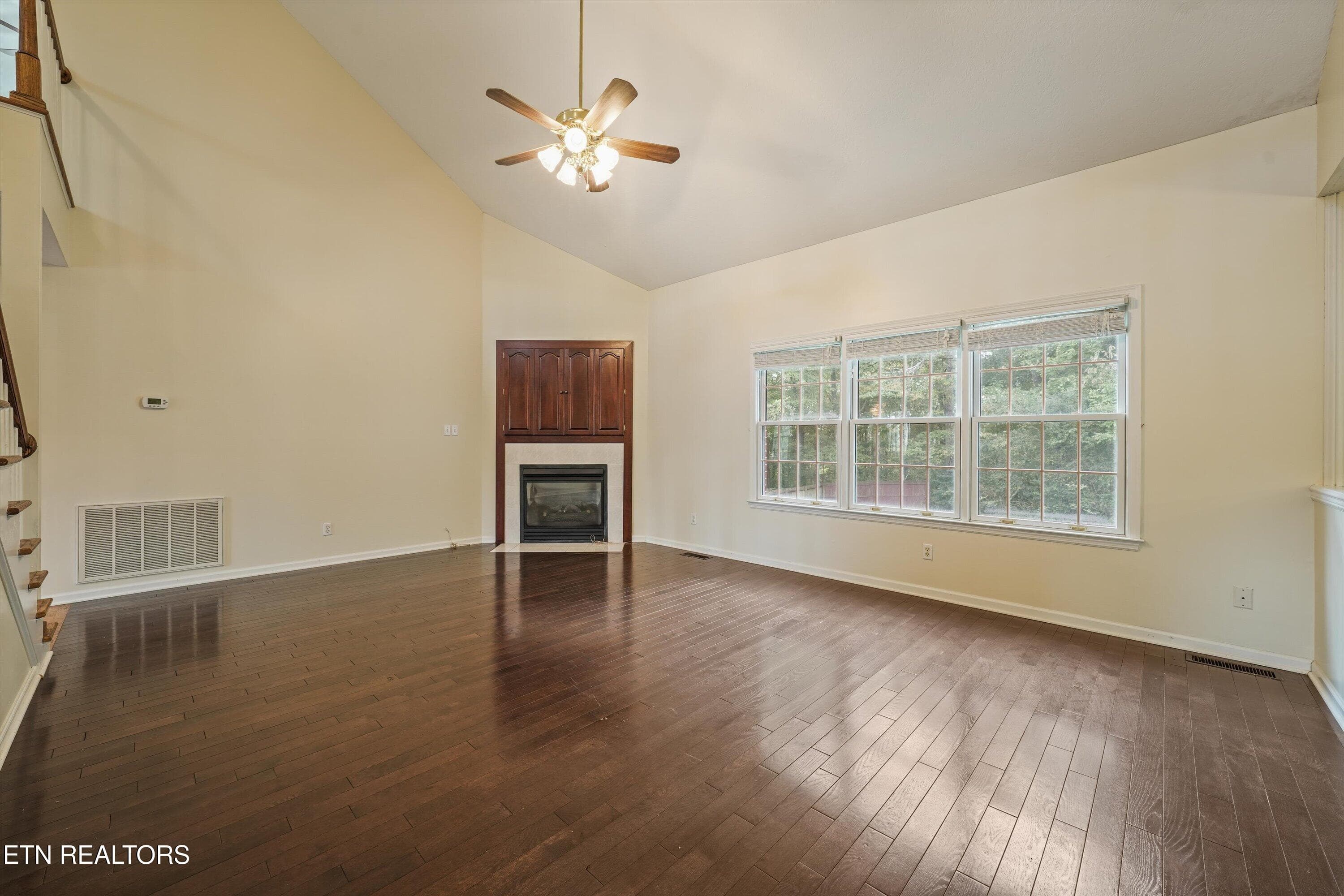 17-2560 Hirst Cir 09 - 2560 Hirst Circle, Lenoir City, TN 37772