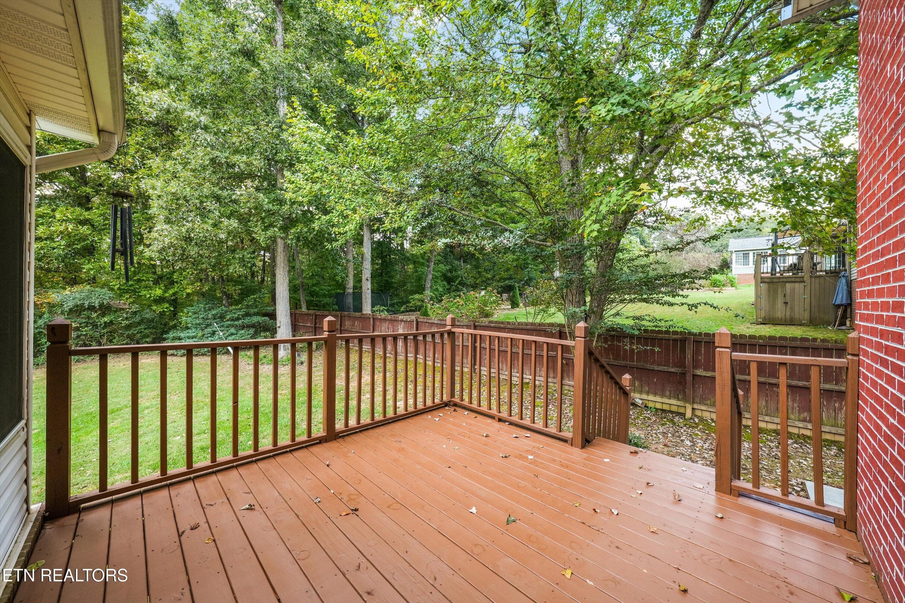 48-2560 Hirst Cir 44 - 2560 Hirst Circle, Lenoir City, TN 37772