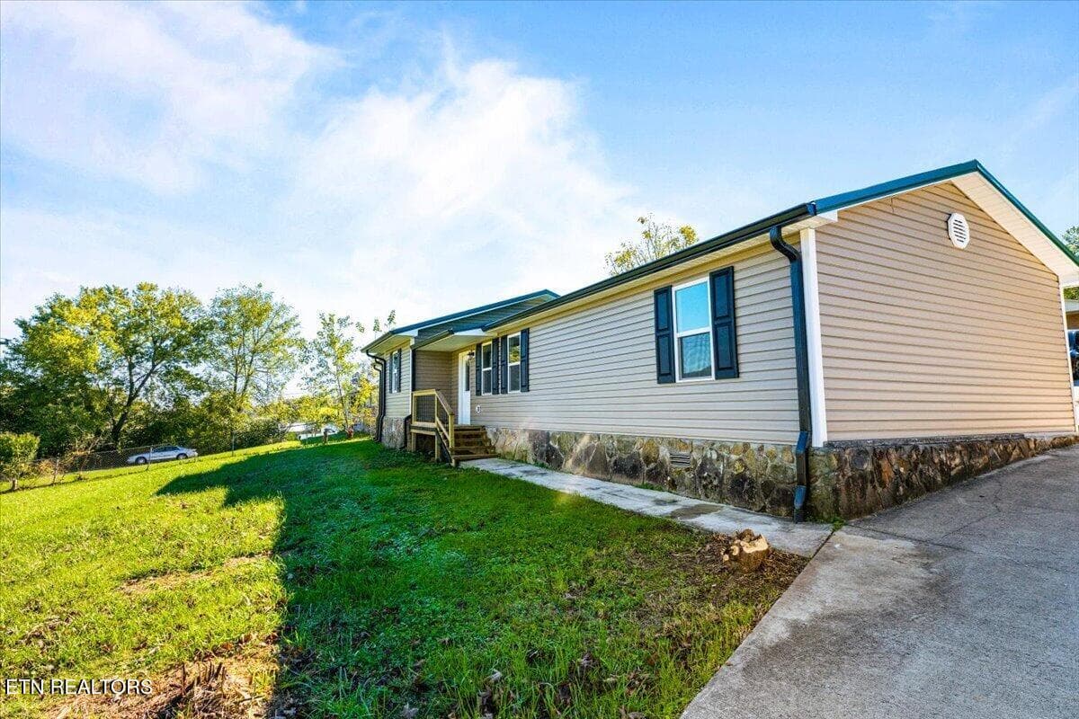 09-188 Old Middlesboro Hwy - 188 Old Middlesboro Highway 188 Hwy, LaFollette, TN 37766