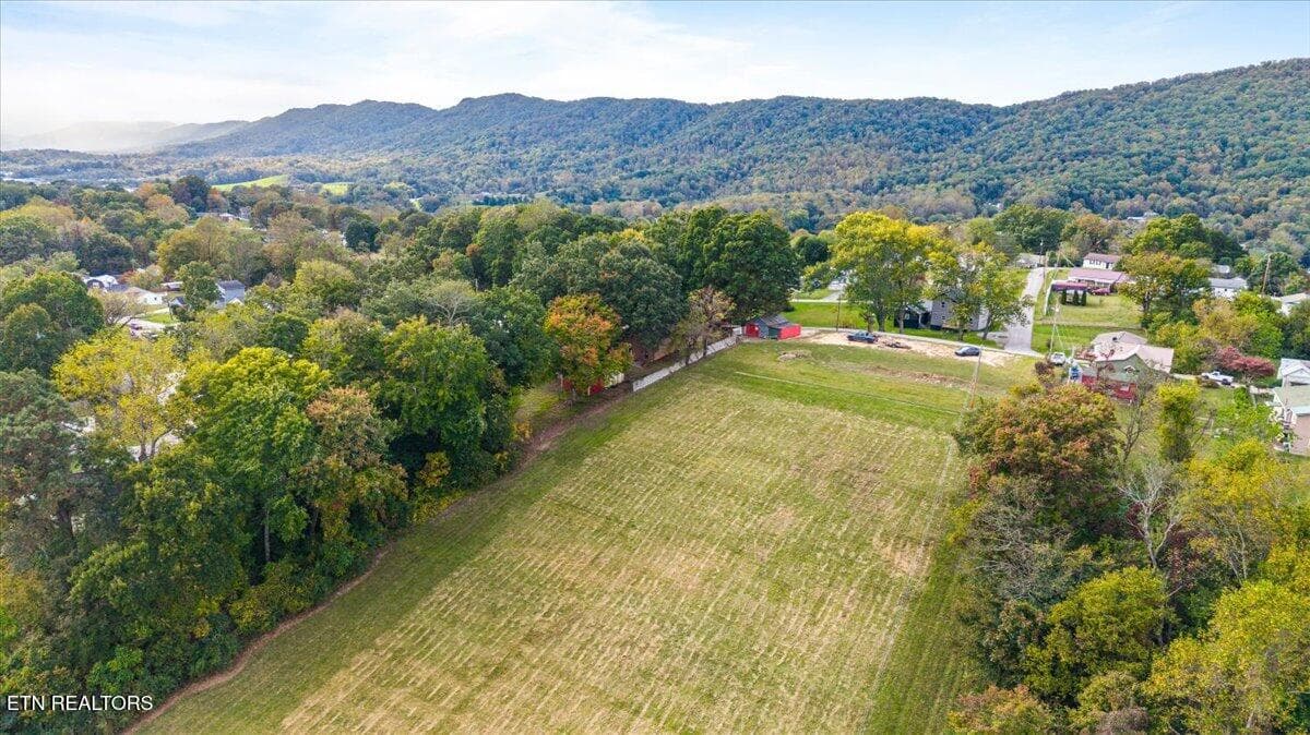 15-W Hemlock St - 109 W Kentucky Ave, LaFollette, TN 37766