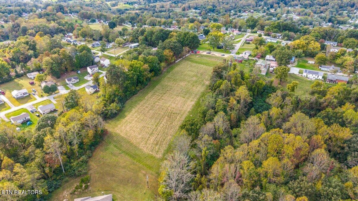16-W Hemlock St - 109 W Kentucky Ave, LaFollette, TN 37766