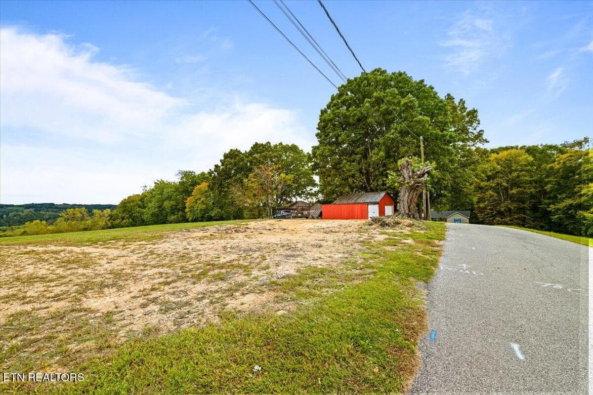 20-W Hemlock St - 109 W Kentucky Ave, LaFollette, TN 37766