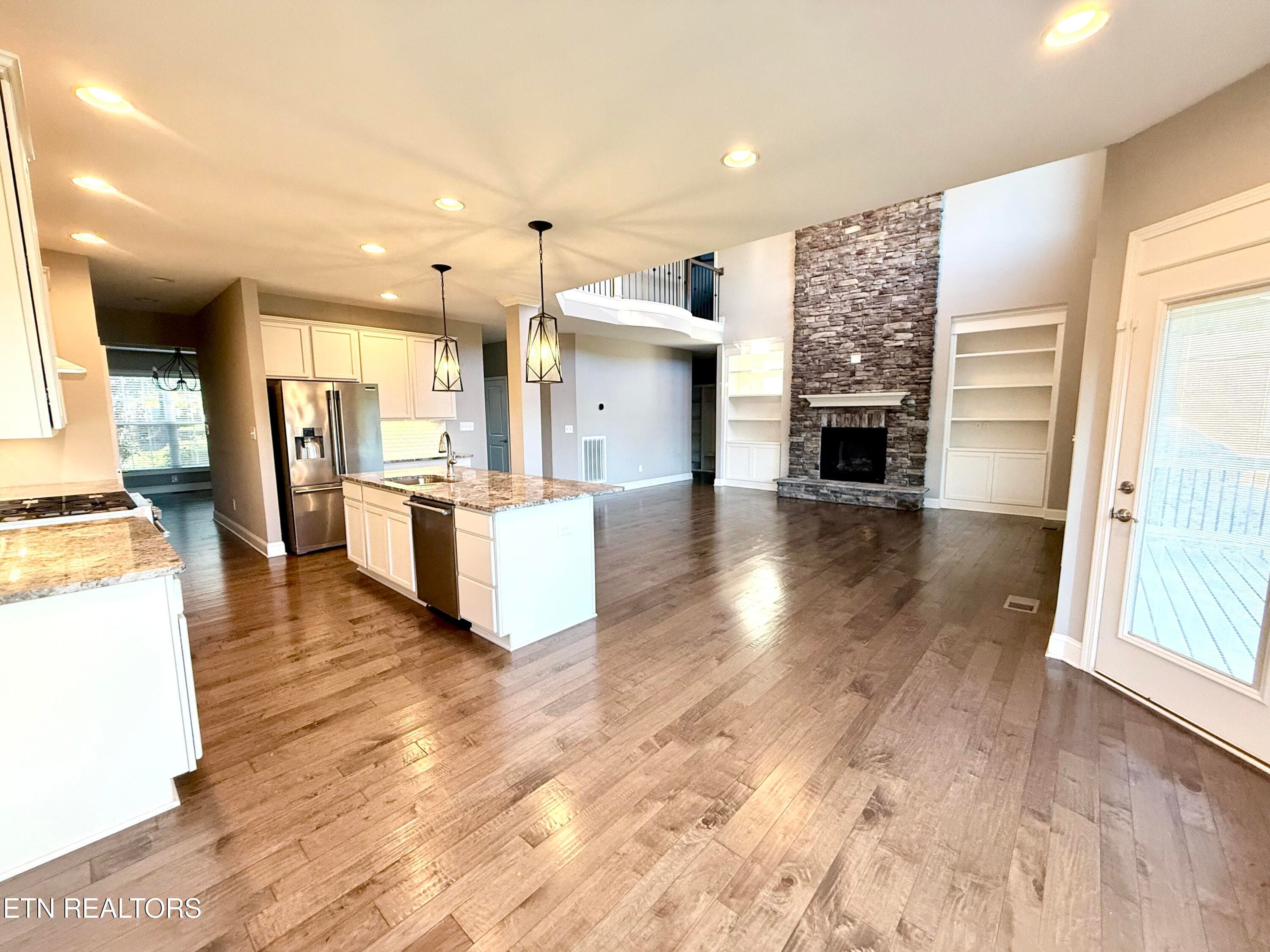 great room - 1027 Prince George Parish Drive, Knoxville, TN 37934