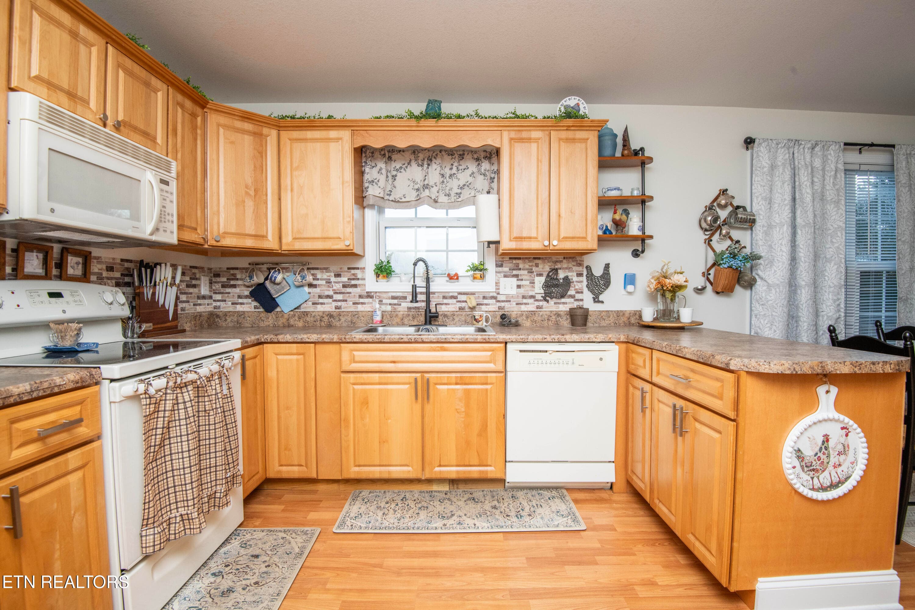 kitchen 9 - 719 Rocky Springs Rd, Madisonville, TN 37354