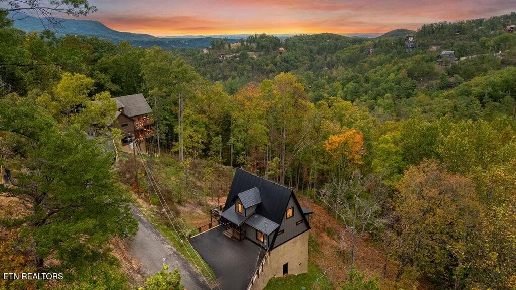 3 - 2313 Grey Fox, Sevierville, TN 37862