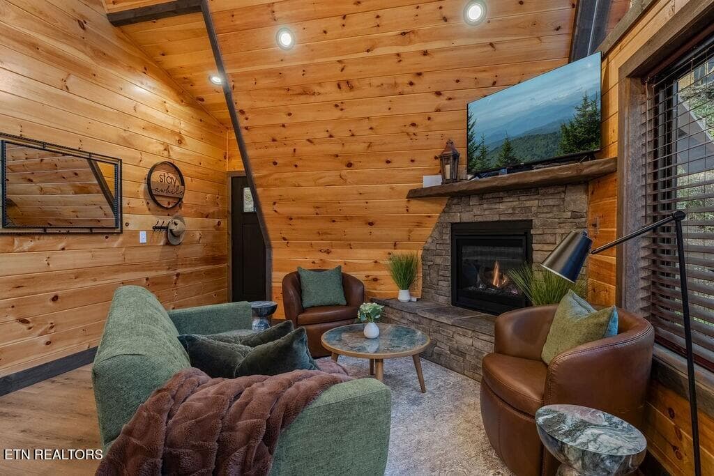 9 - 2313 Grey Fox, Sevierville, TN 37862