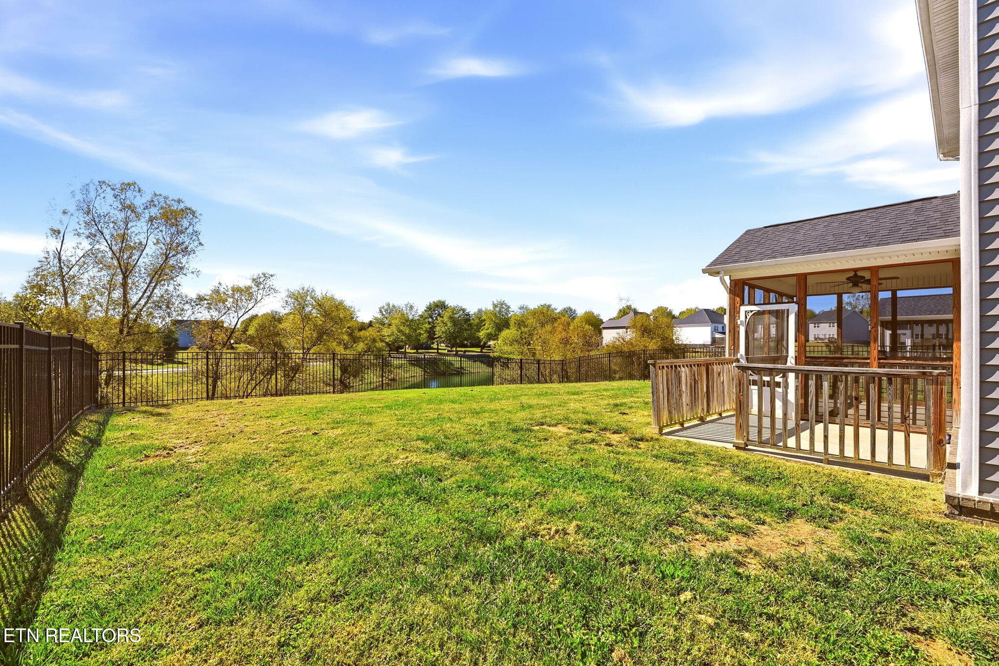 30-web-or-mls-DSC_1892 - 114 Deerberry Lane, Oak Ridge, TN 37830