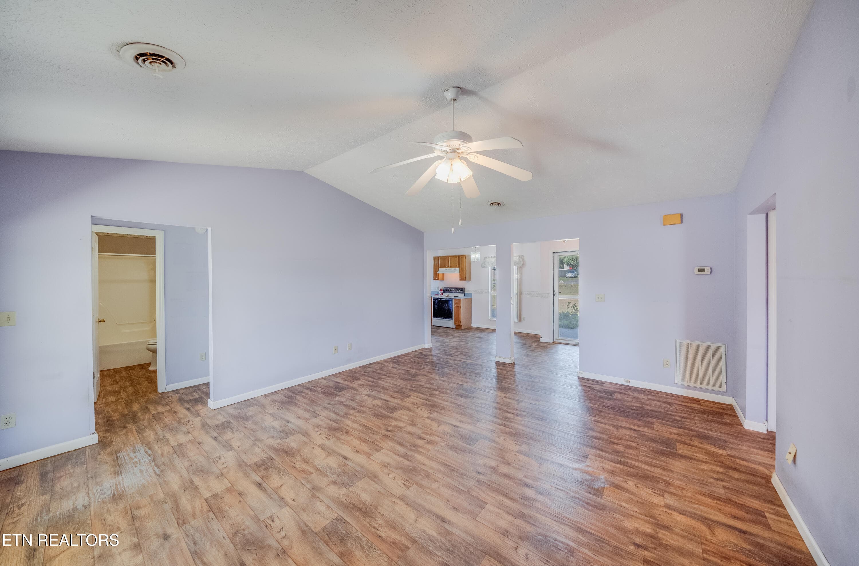 37 Living Room_20087 - 664 Ross Drive, Dandridge, TN 37725