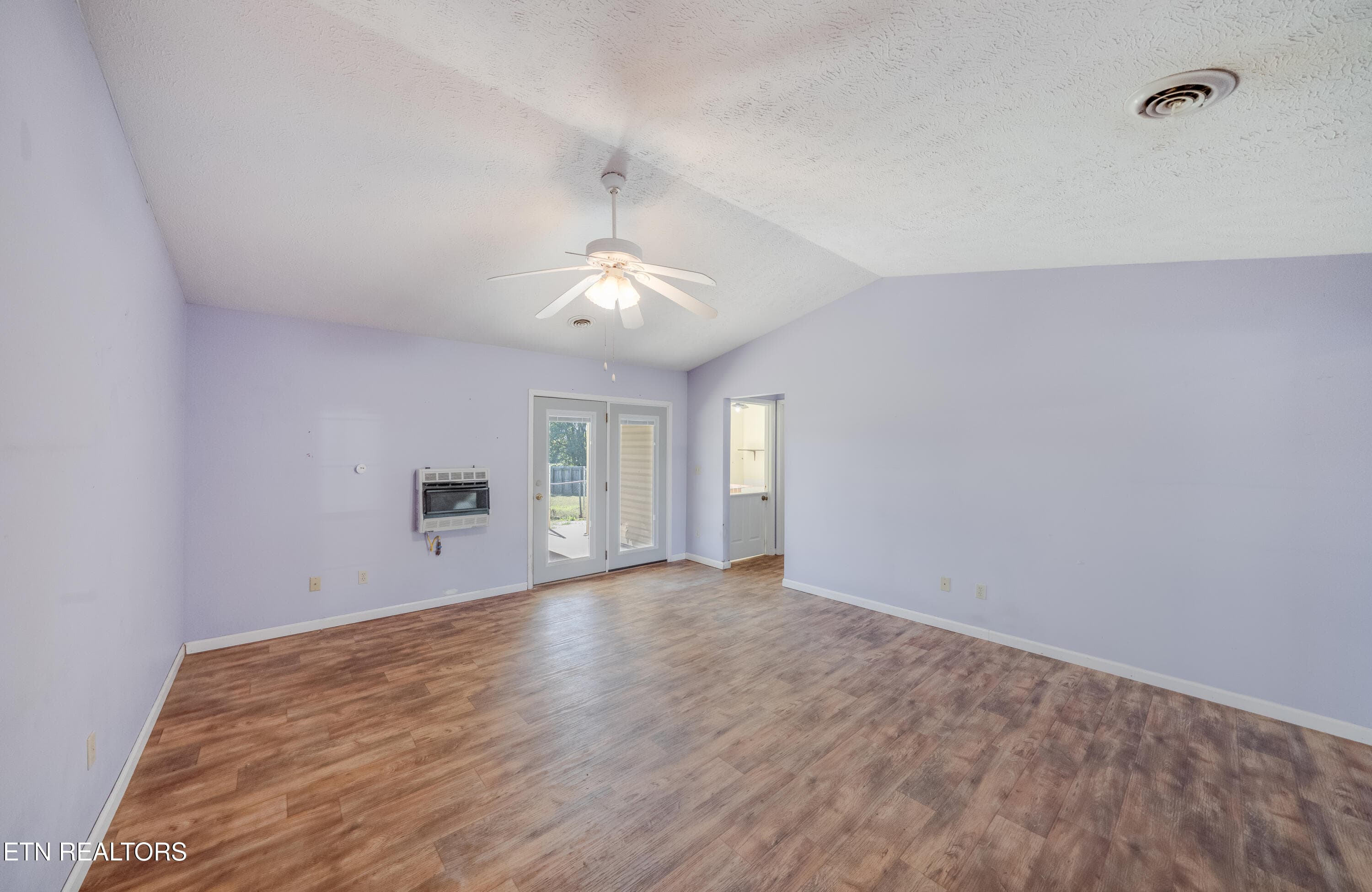 38 Living Room_20082 - 664 Ross Drive, Dandridge, TN 37725
