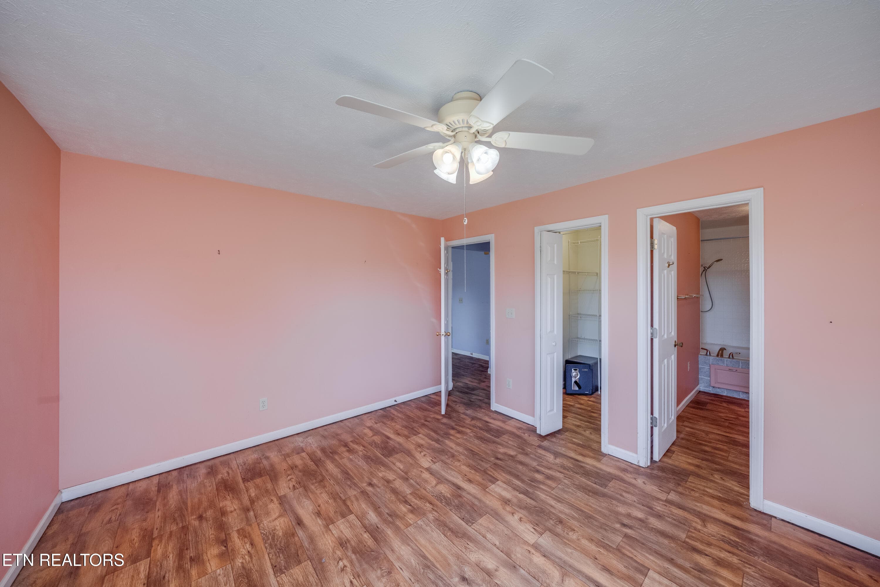 42 Primary Bedroom_20067 - 664 Ross Drive, Dandridge, TN 37725