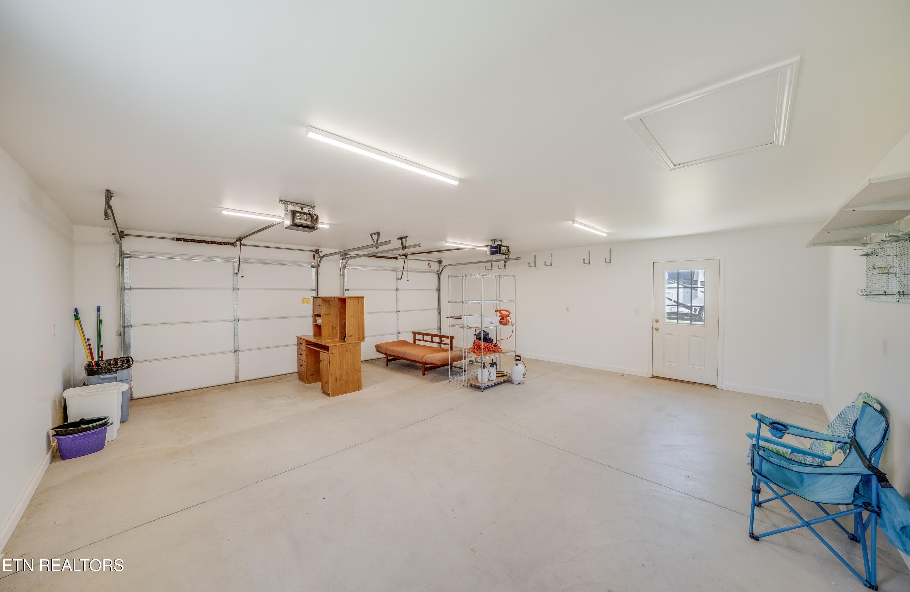 64 Garage_20017 - 664 Ross Drive, Dandridge, TN 37725