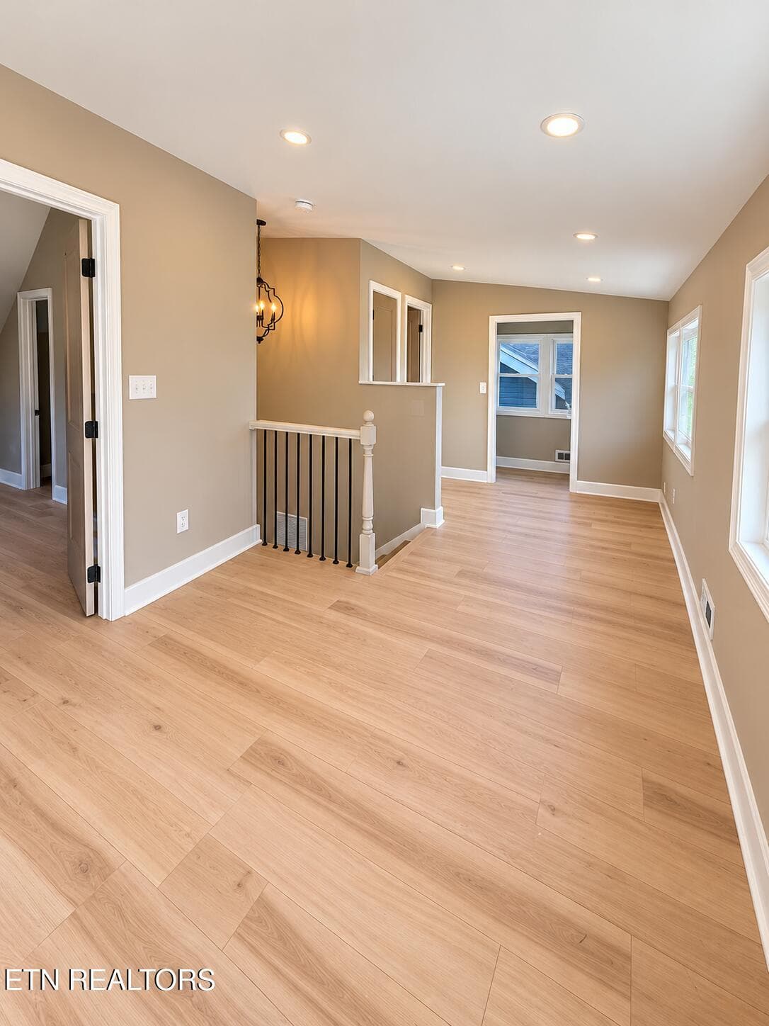 360433C8-68C6-4204-ABAE-320456ECB075 - 2554 Woodbine Ave, Knoxville, TN 37914