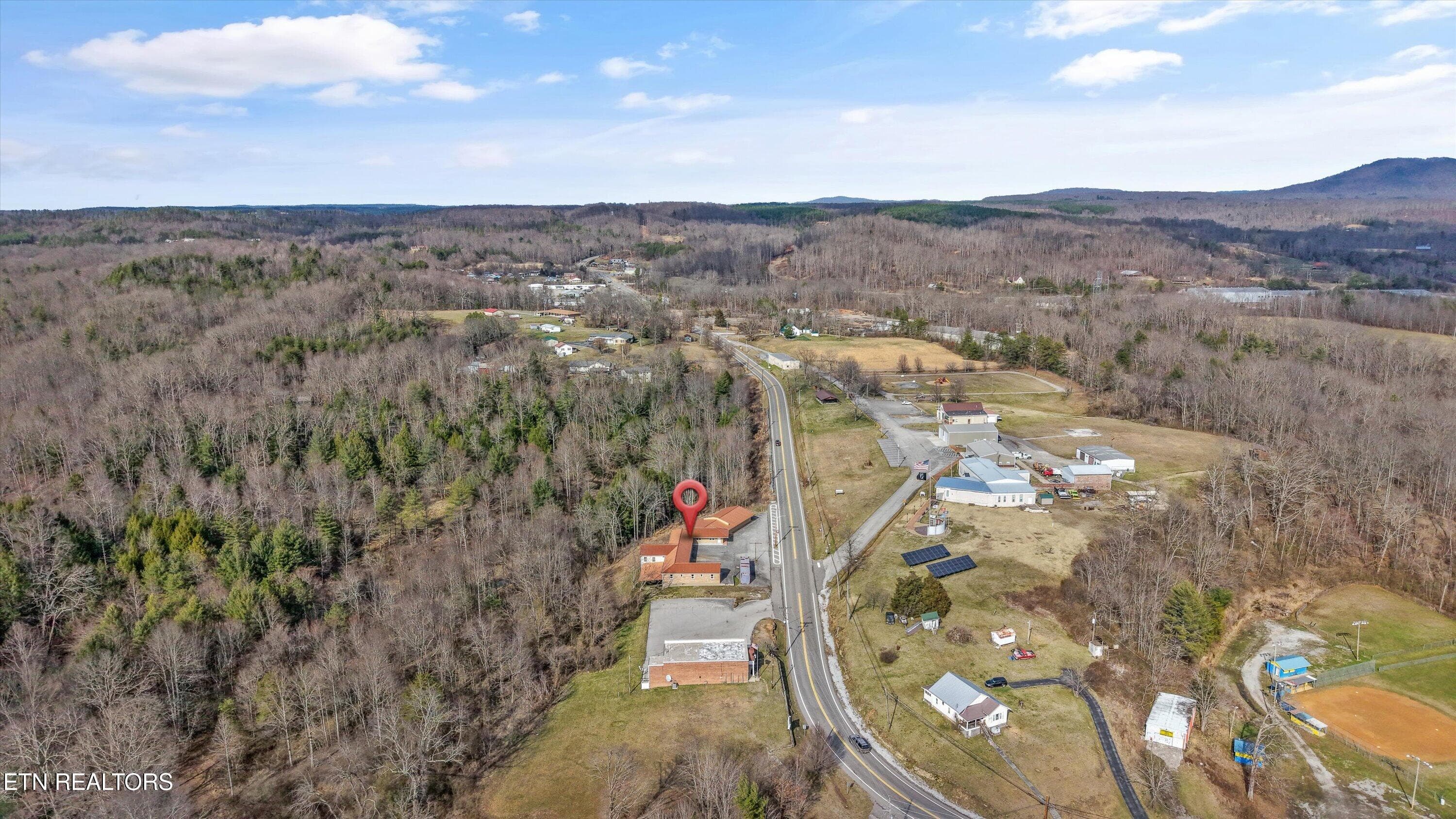 24-8203 Morgan County Hwy05 - 8203 Morgan County Hwy, Sunbright, TN 37872
