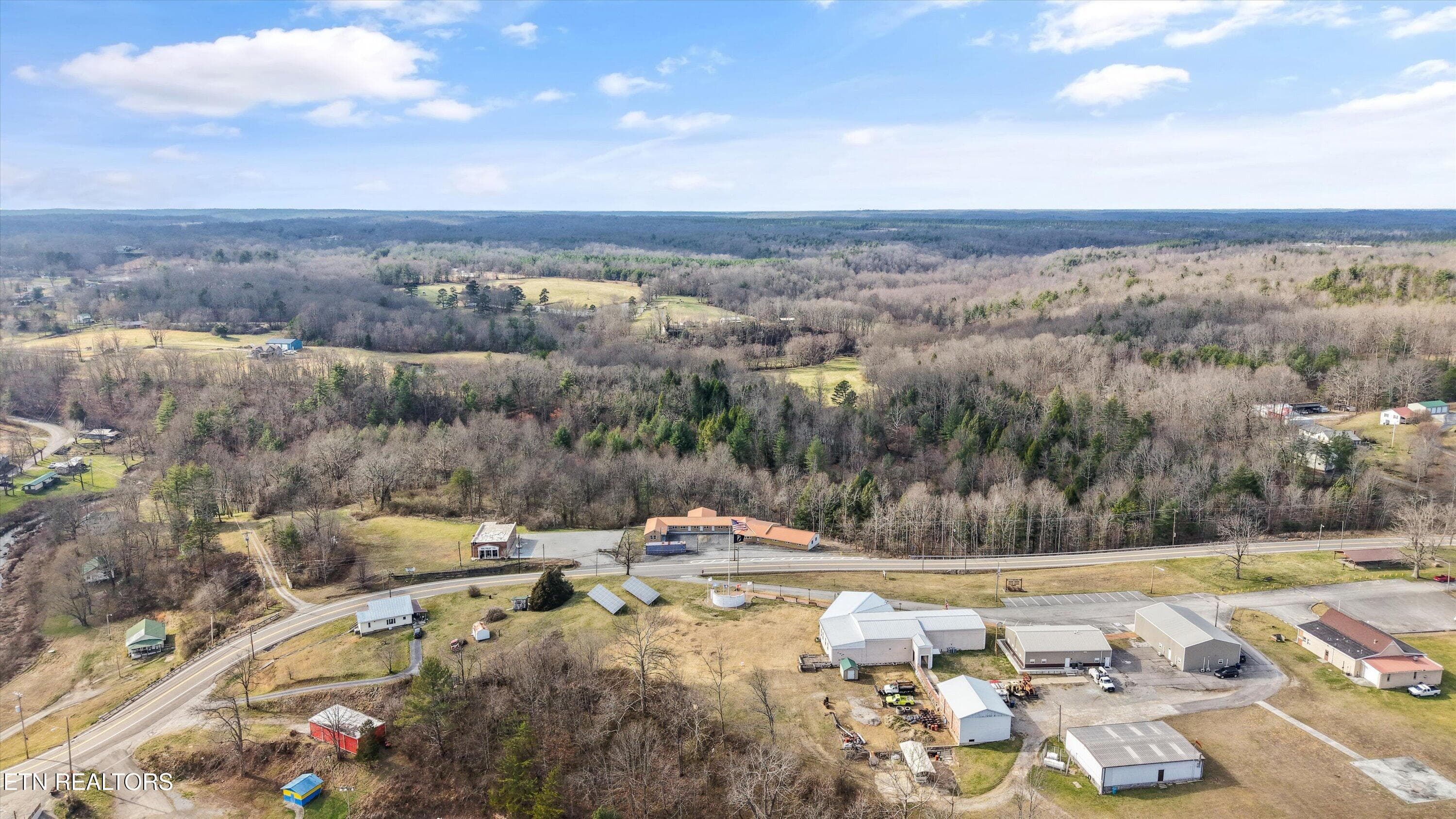 23-8203 Morgan County Hwy07 - 8203 Morgan County Hwy, Sunbright, TN 37872